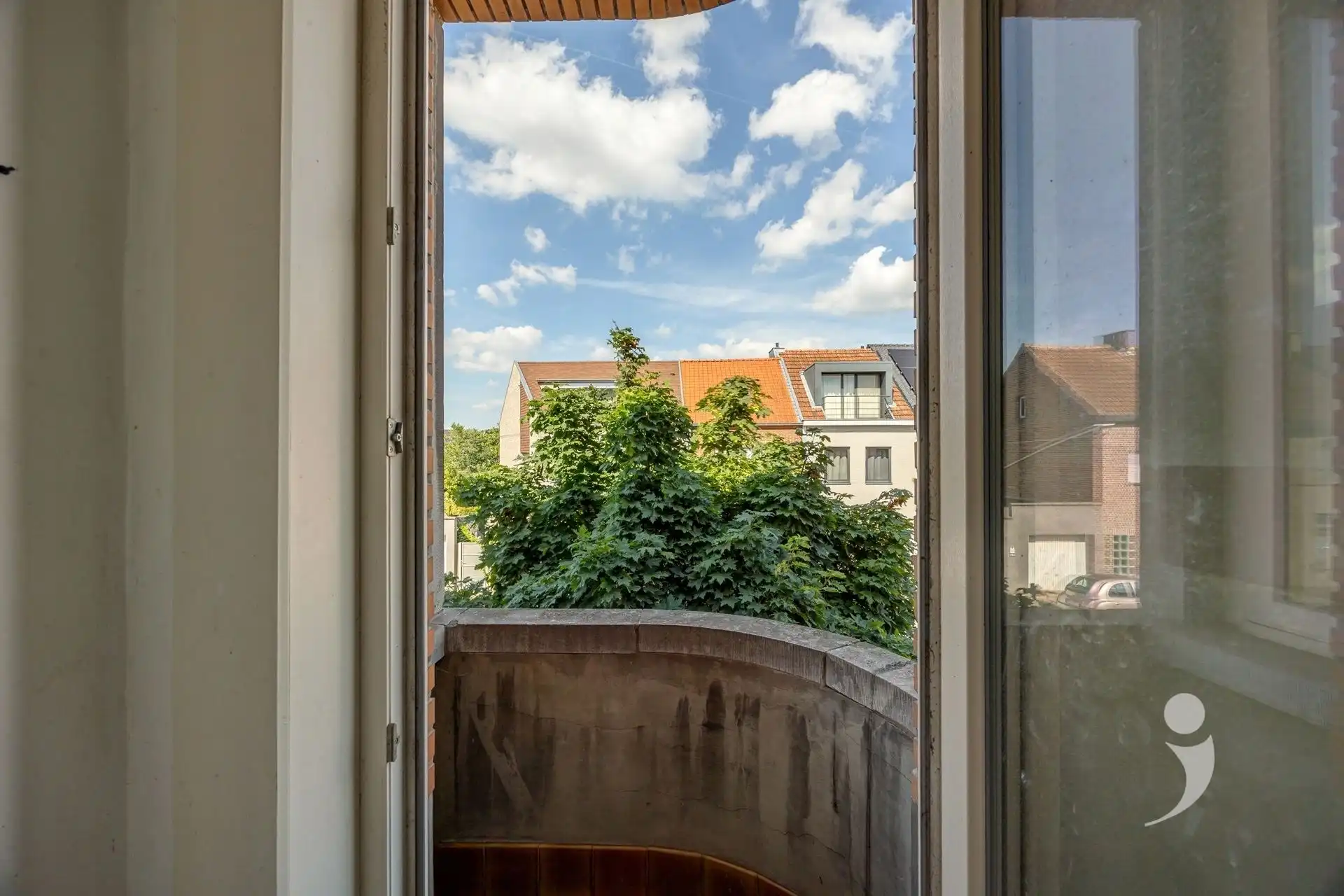 Op te frissen rijwoning met veel karakter (en garage) foto 19