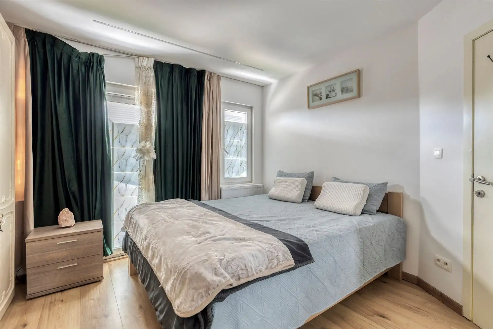Gerenoveerde woning met 3 slpk's, zonnige tuin en garage! foto 9