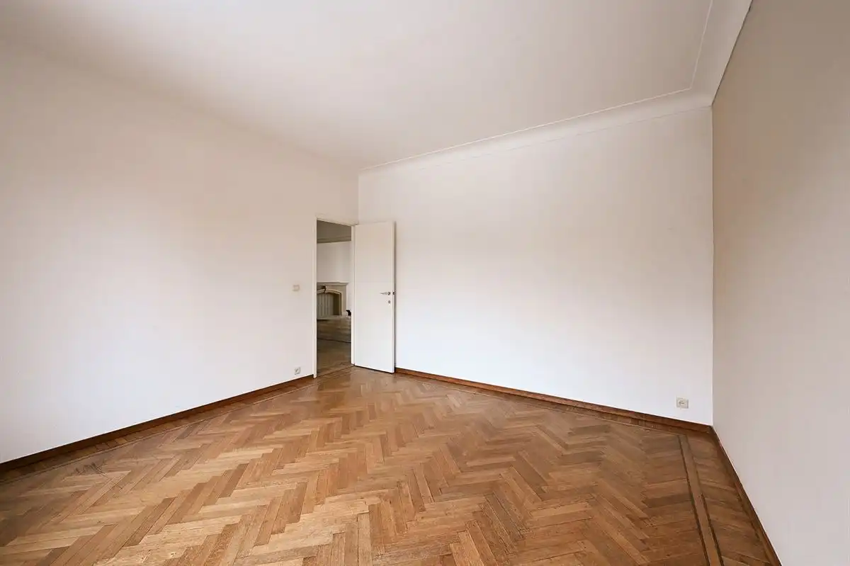 Op te frissen 2-slaapkamerappartement aan de Wilde Zee foto 21