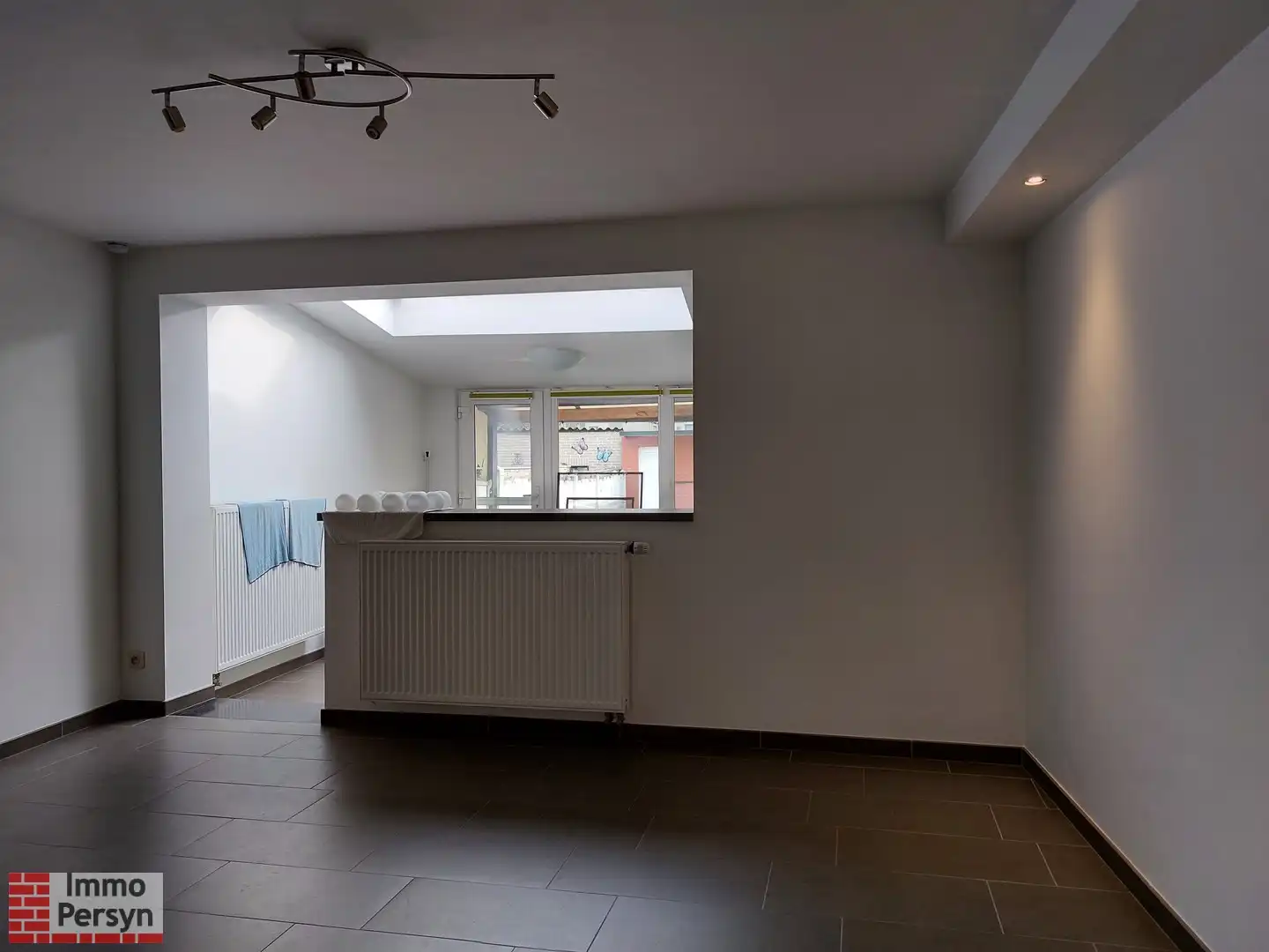 Gezellige rijwoning met kleine stadstuin foto 6