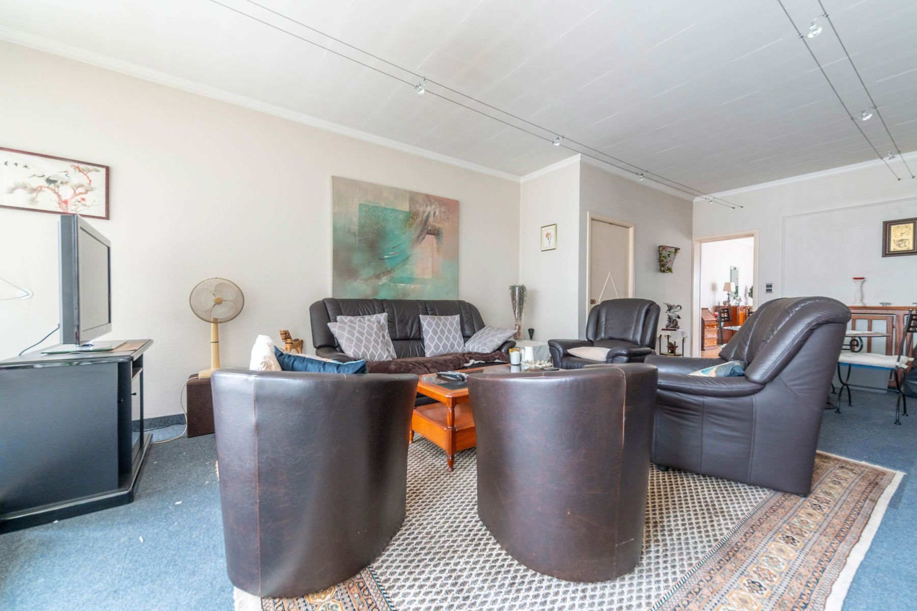 Gezinswoning met mogelijkheden te Hemiksem. foto 2