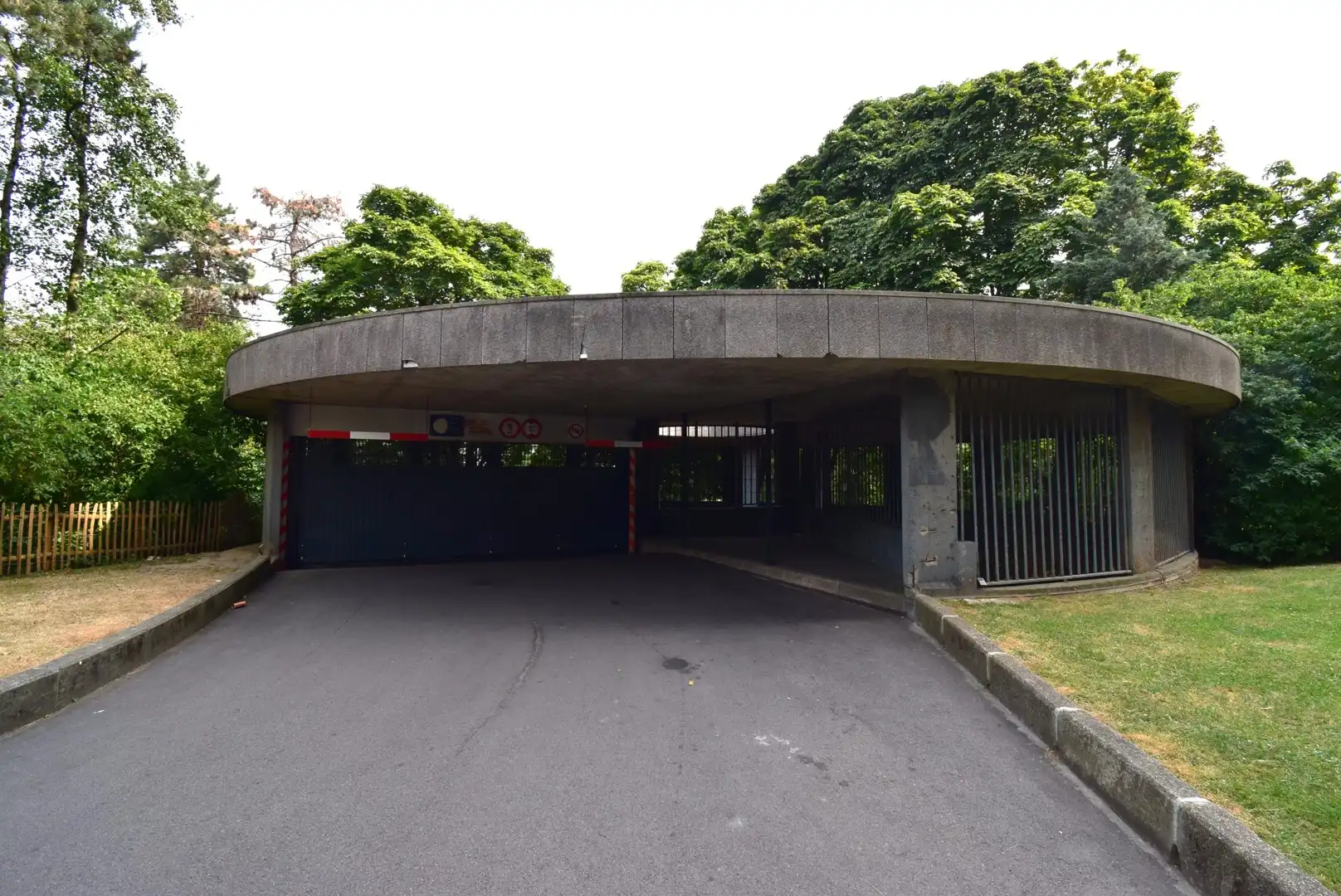Garage foto 2