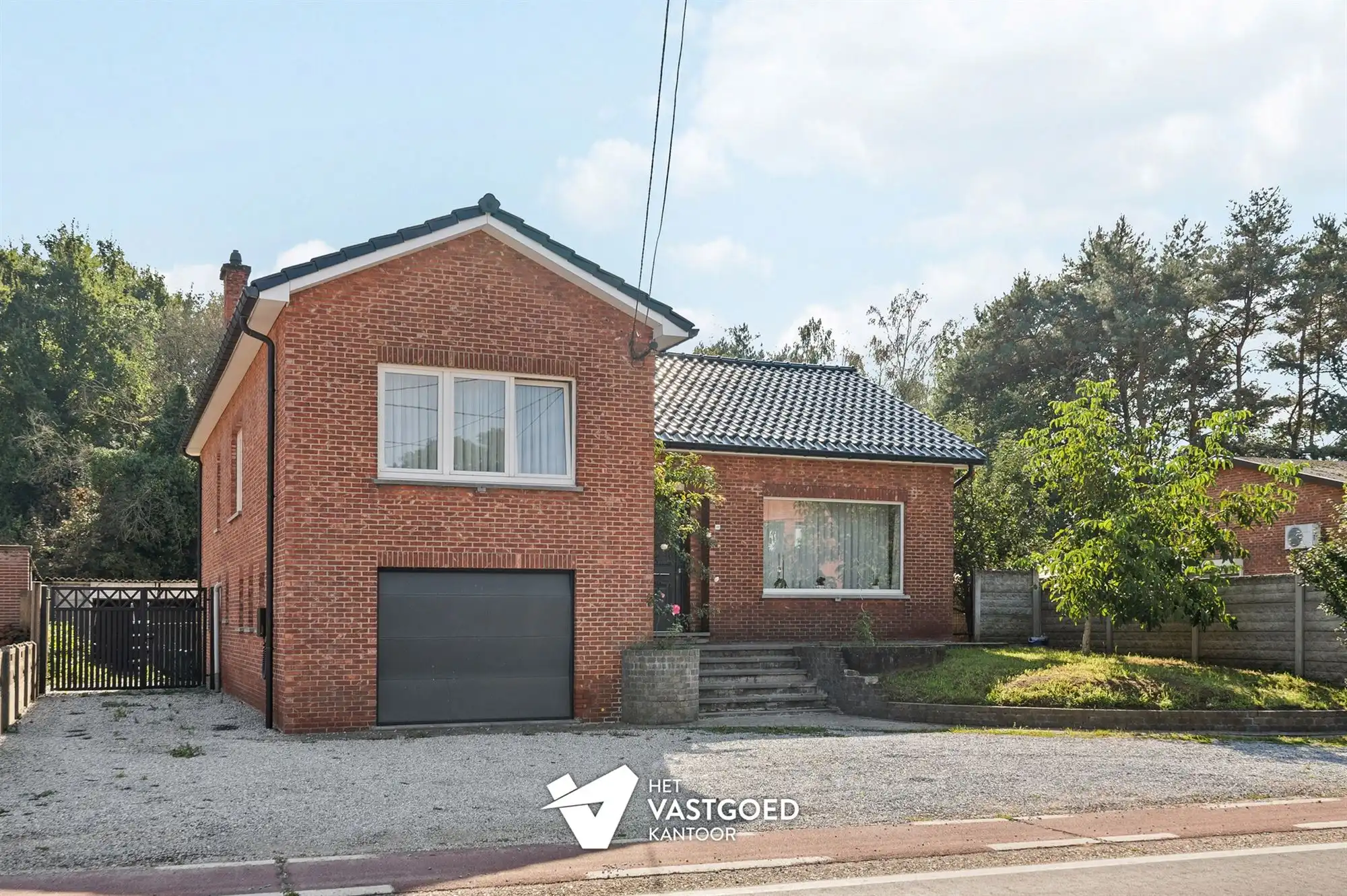 UITERST KNAP GERENOVEERDE WONING MET 3 SLAAPKAMERS GELEGEN OP EEN ZONNIG GEORIENTEERD PERCEEL VAN 7A32CA TE BEVERLO foto 26