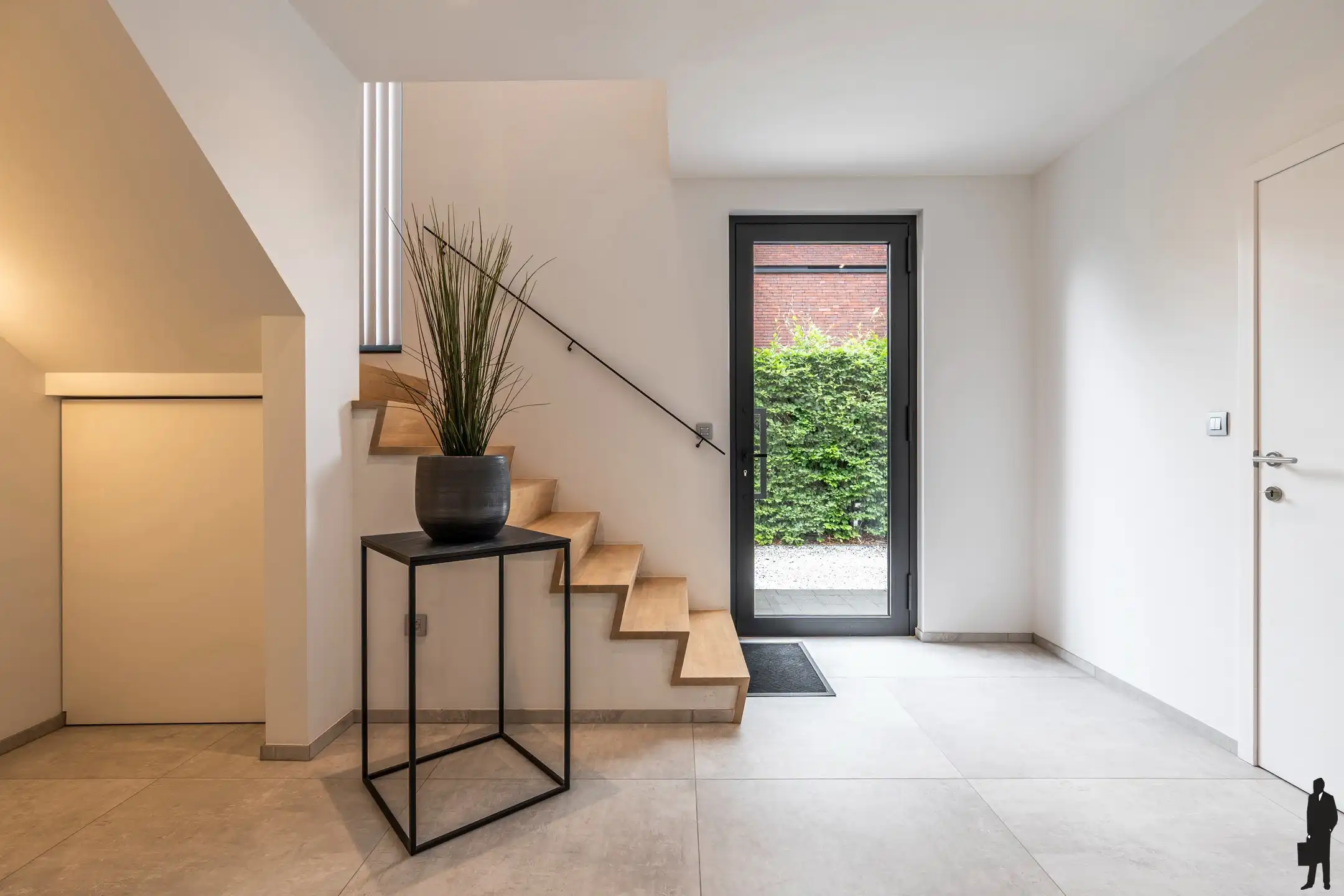Ruime woning met multifunctionele studio foto 4