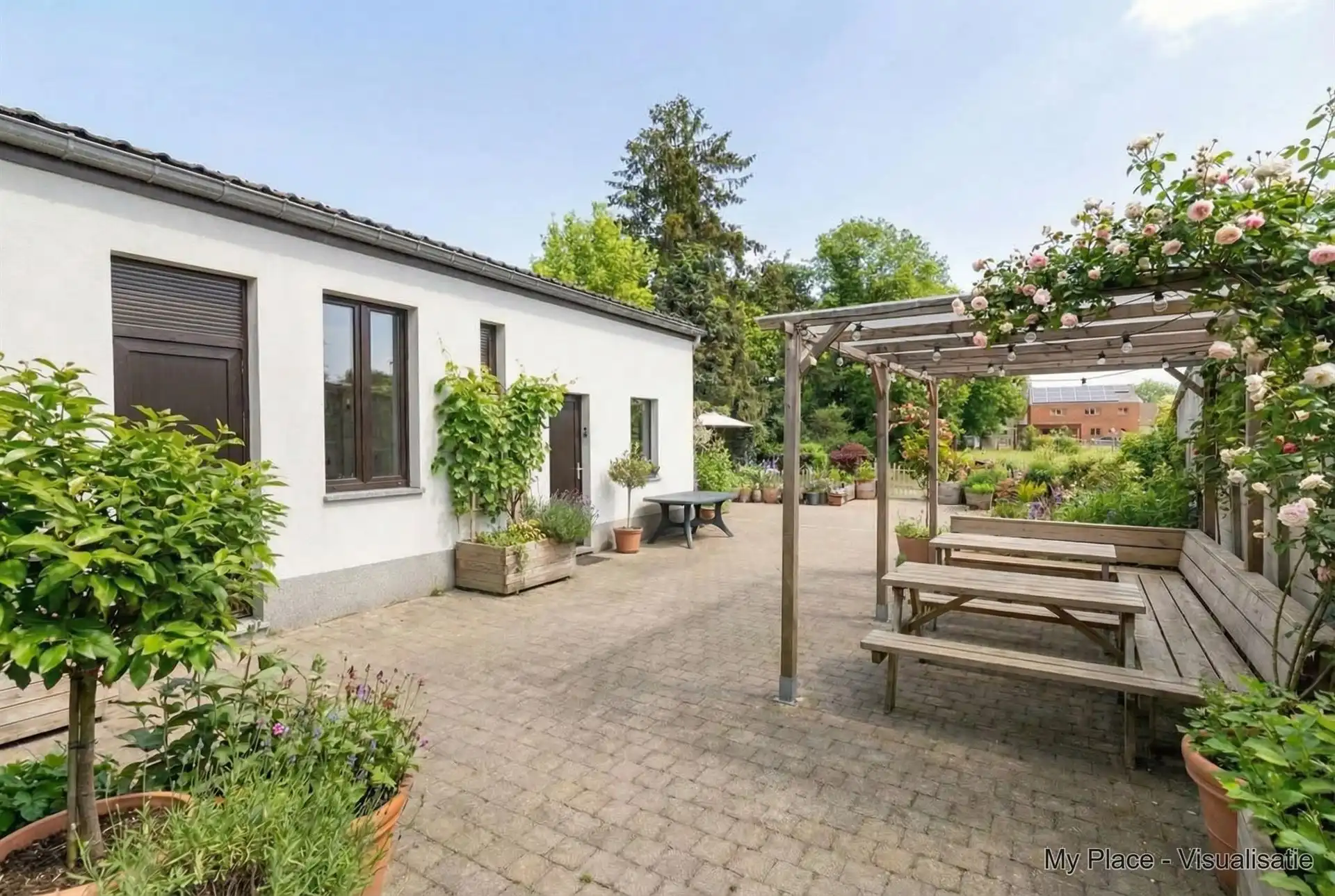 Gelijkvloers handelspand met bovenliggend appartement foto 17