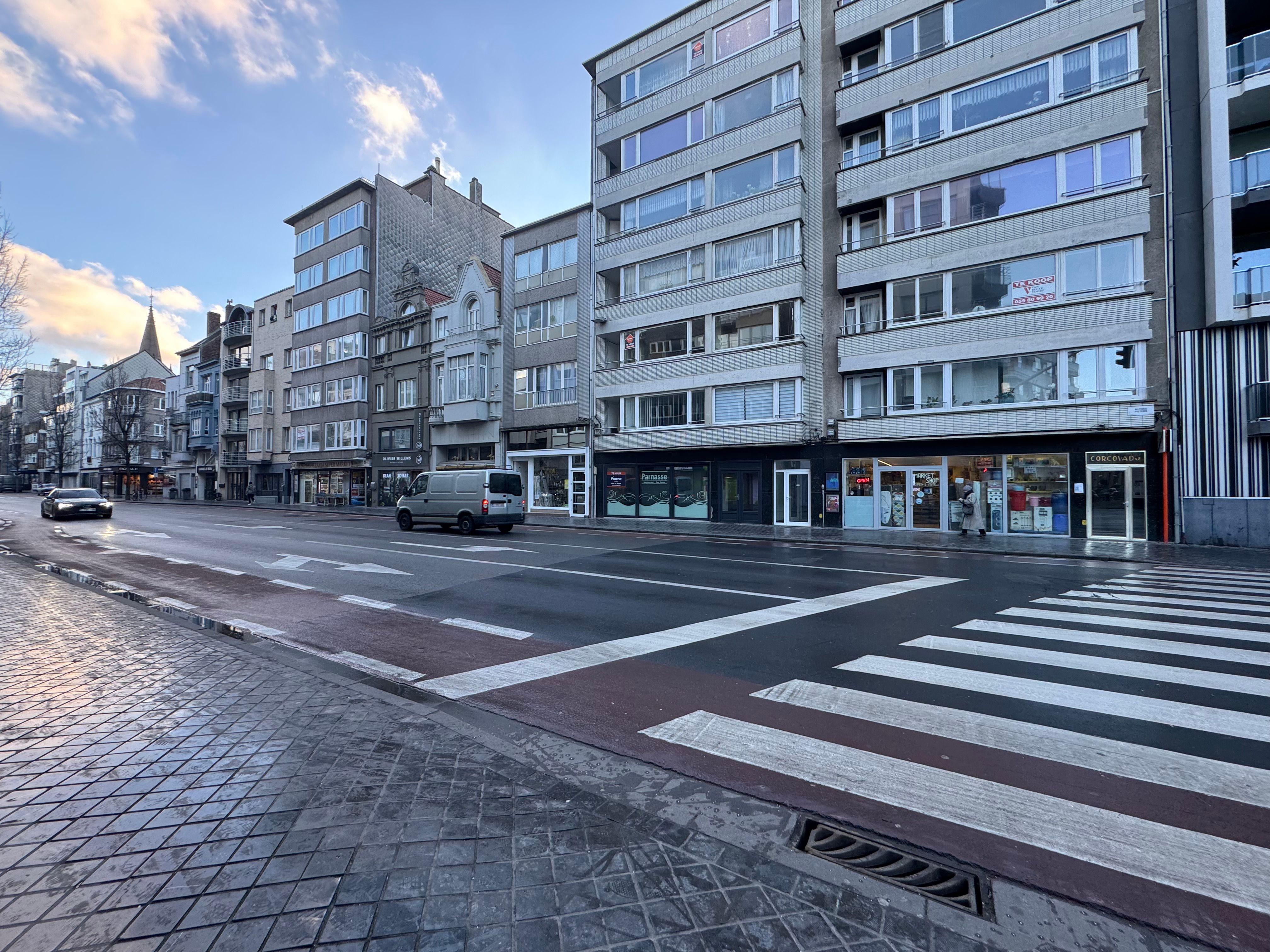 Goed onderhouden 3-slaapkamer appartement met terras foto 13