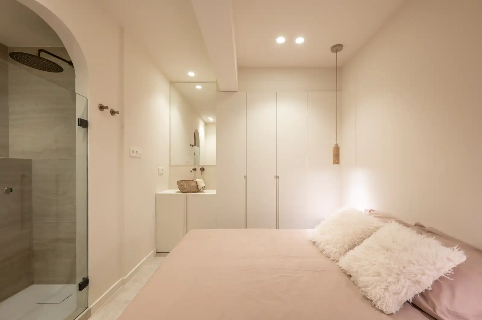 Luxueus 3-slaapkamerappartement met royale gevelbreedte van 6,75 m op de Lippenlsaan. foto 12