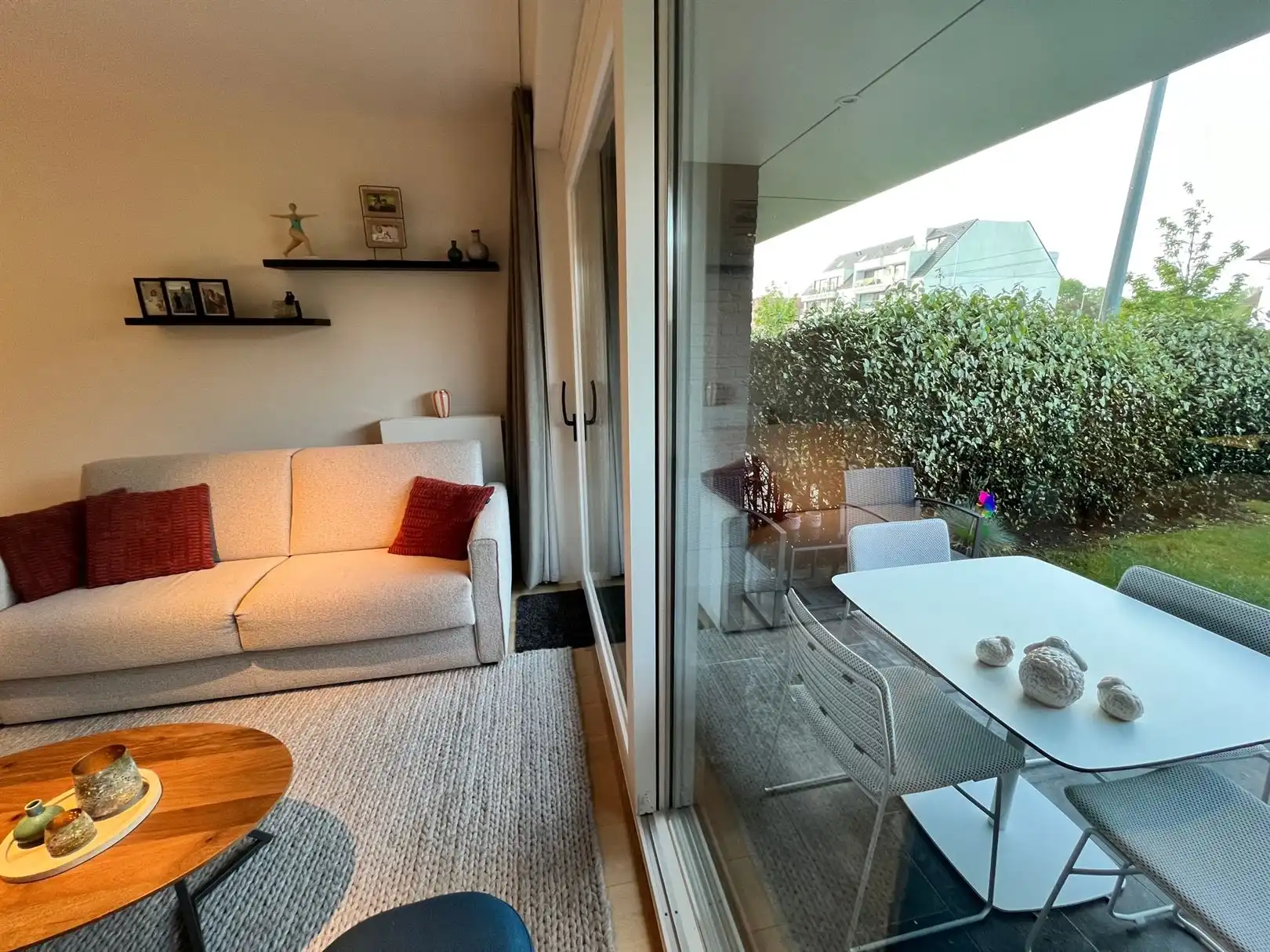 Prachtig zuidgericht appartement met 2 slaapkamers foto 3