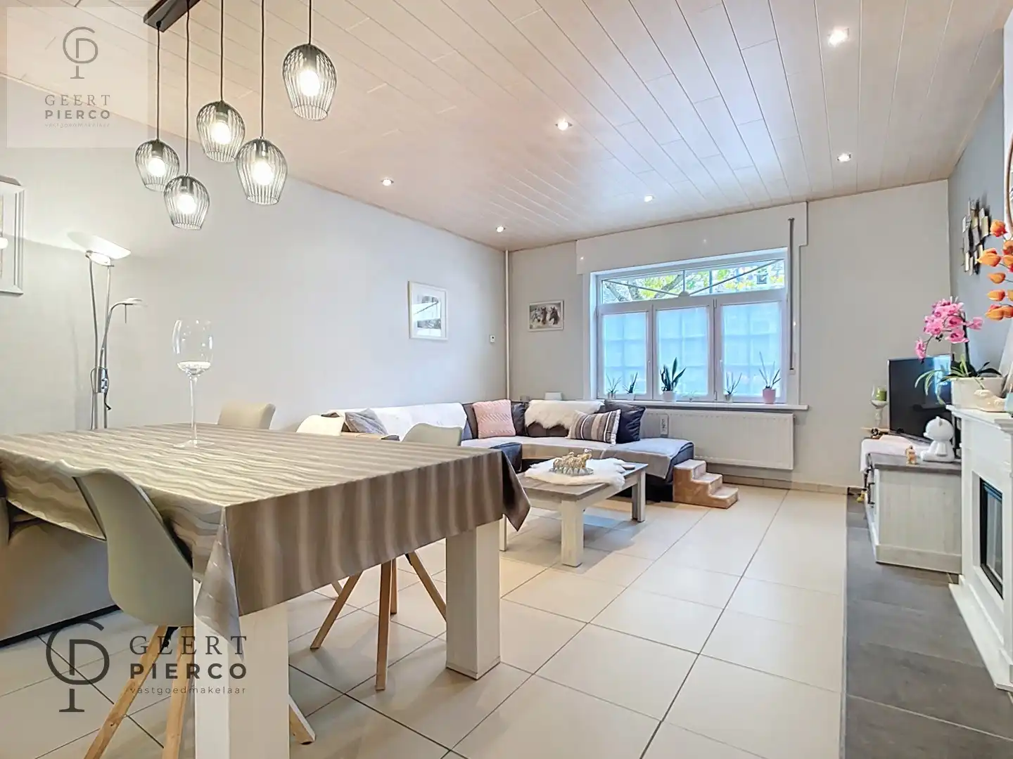 Gerenoveerde stadswoning in het centrum van Zoutleeuw. foto 2