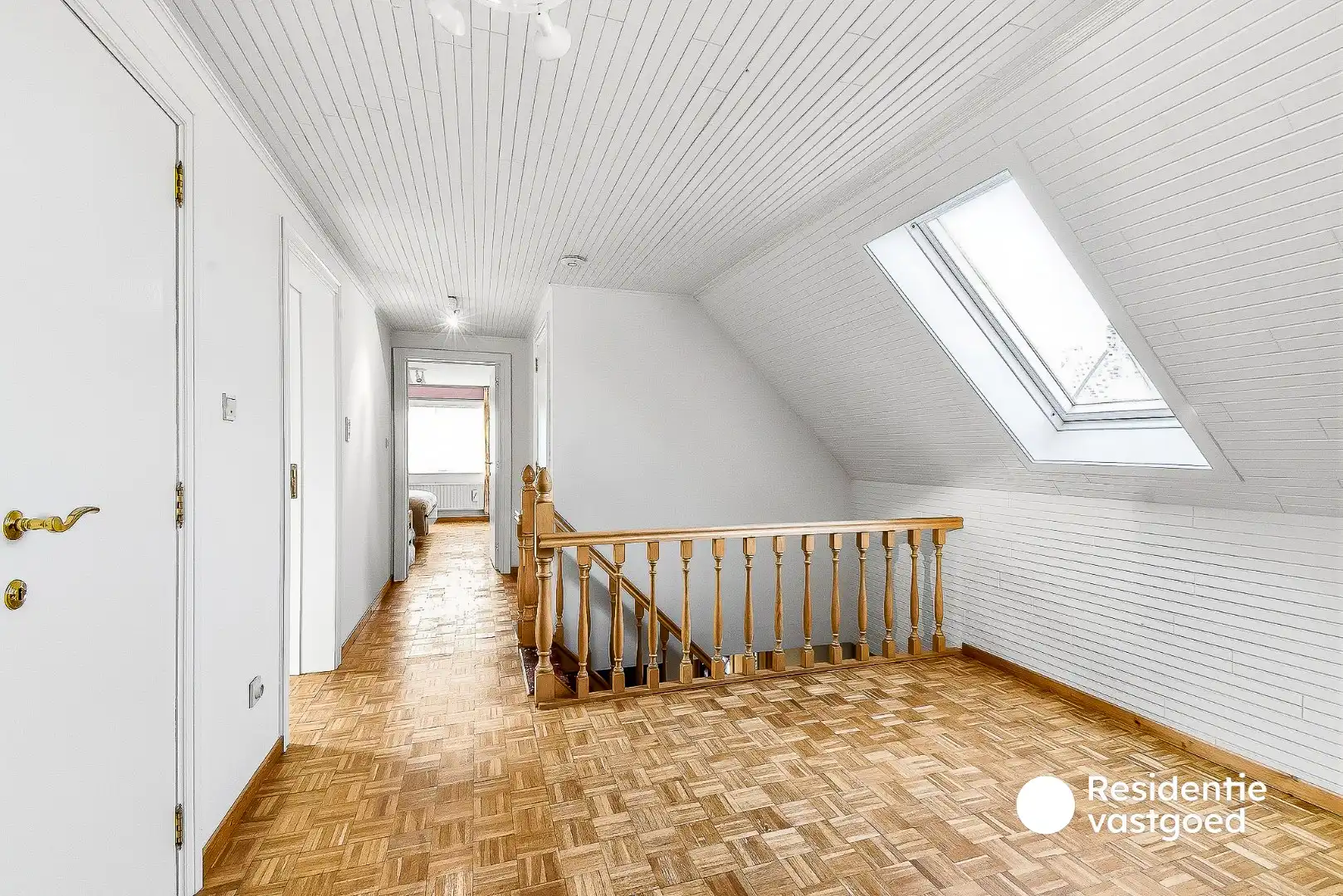 Ruime villa met 4 slaapkamers foto 12