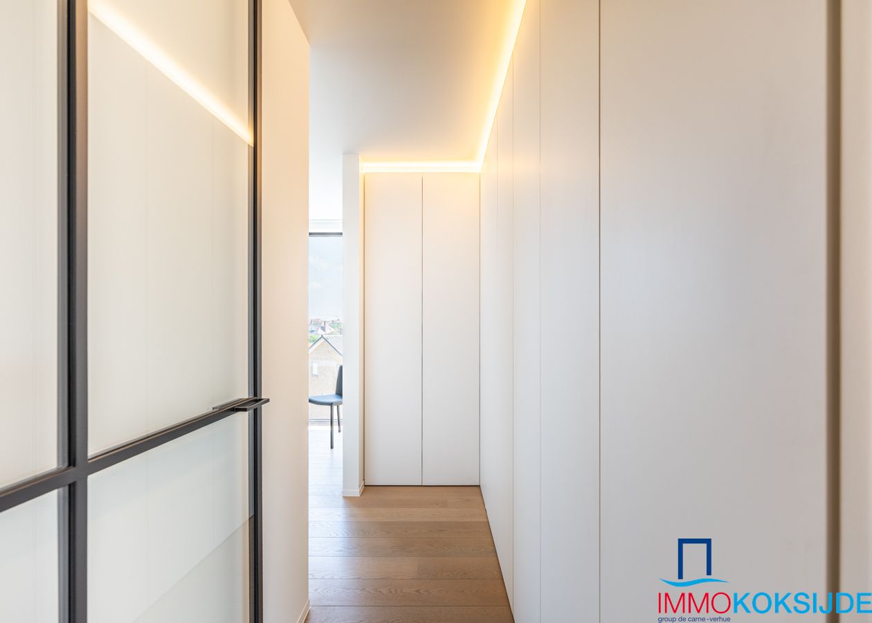 Exclusief penthouse met 2 slaapkamers en ruim terras in moderne residentie foto 24