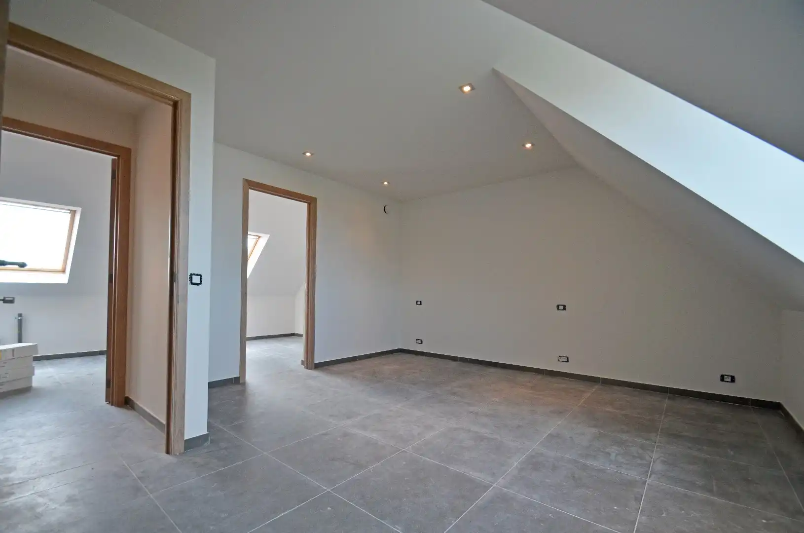 Instapklare, ongemeubelde woning gelegen in het gegeerde Duinenwater foto 12