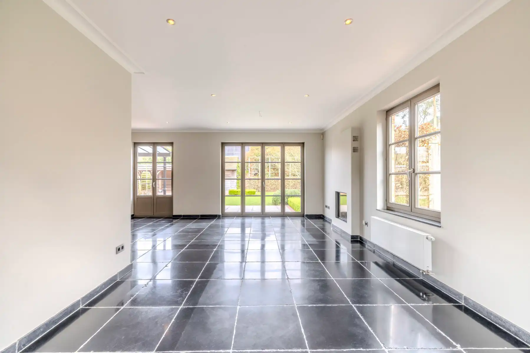 Manoir villa met 4slk en 2bdk op 571m²  foto 22