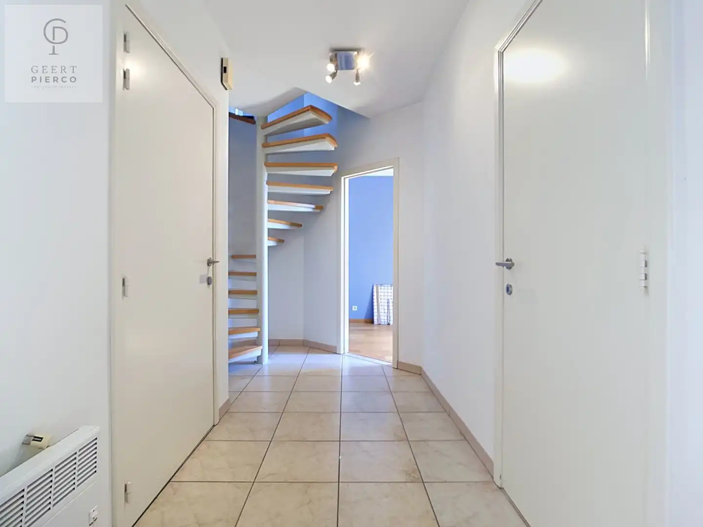 Ruim appartement in het hartje van Landen foto 3