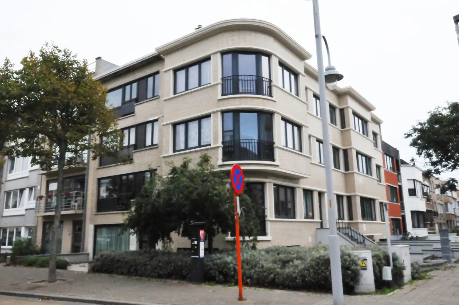 Gemeubeld hoekfappartement Blankenberge  foto 14