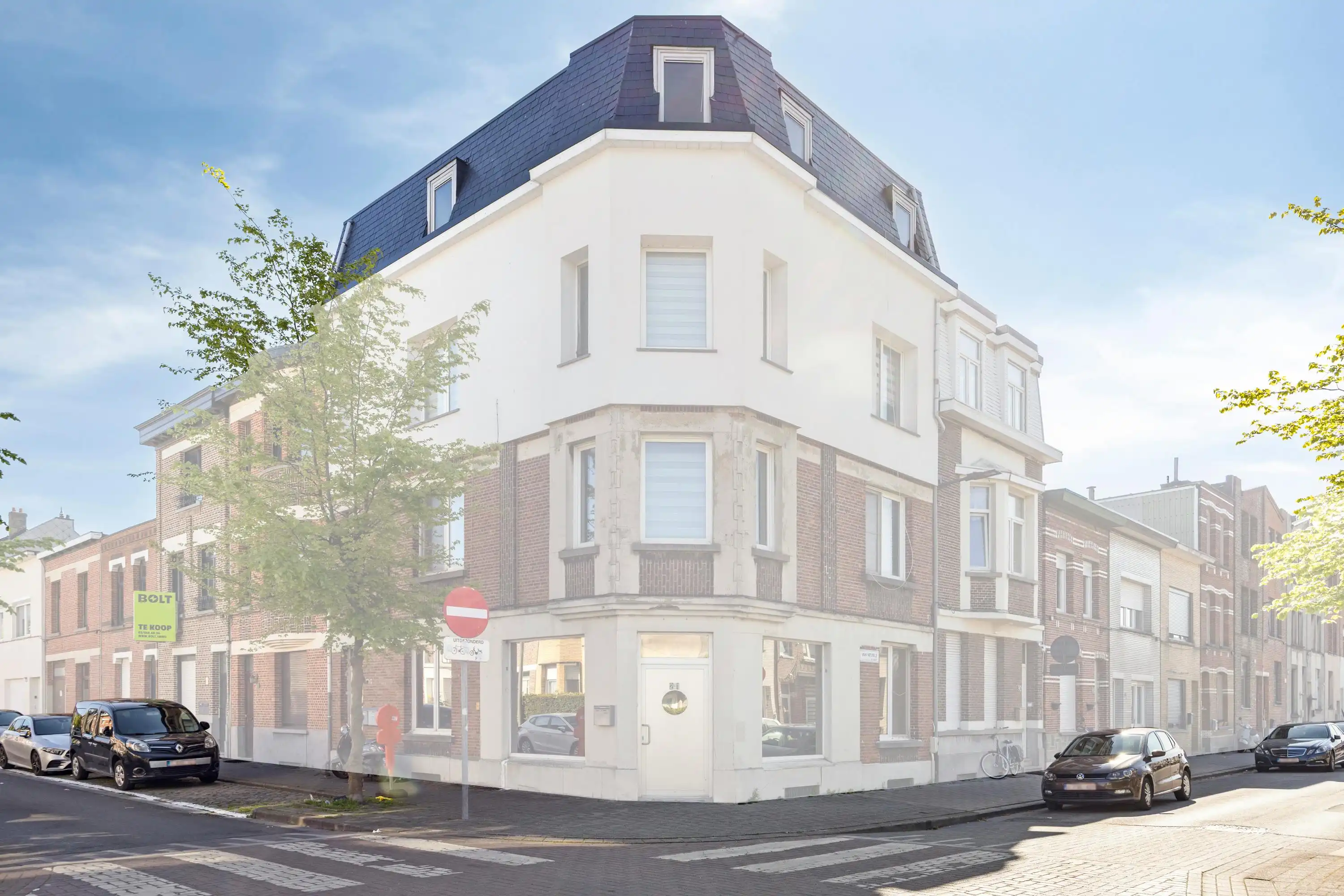 Appartement met 1 slaapkamer te koop in Deurne!  foto {{pictureIndex}}