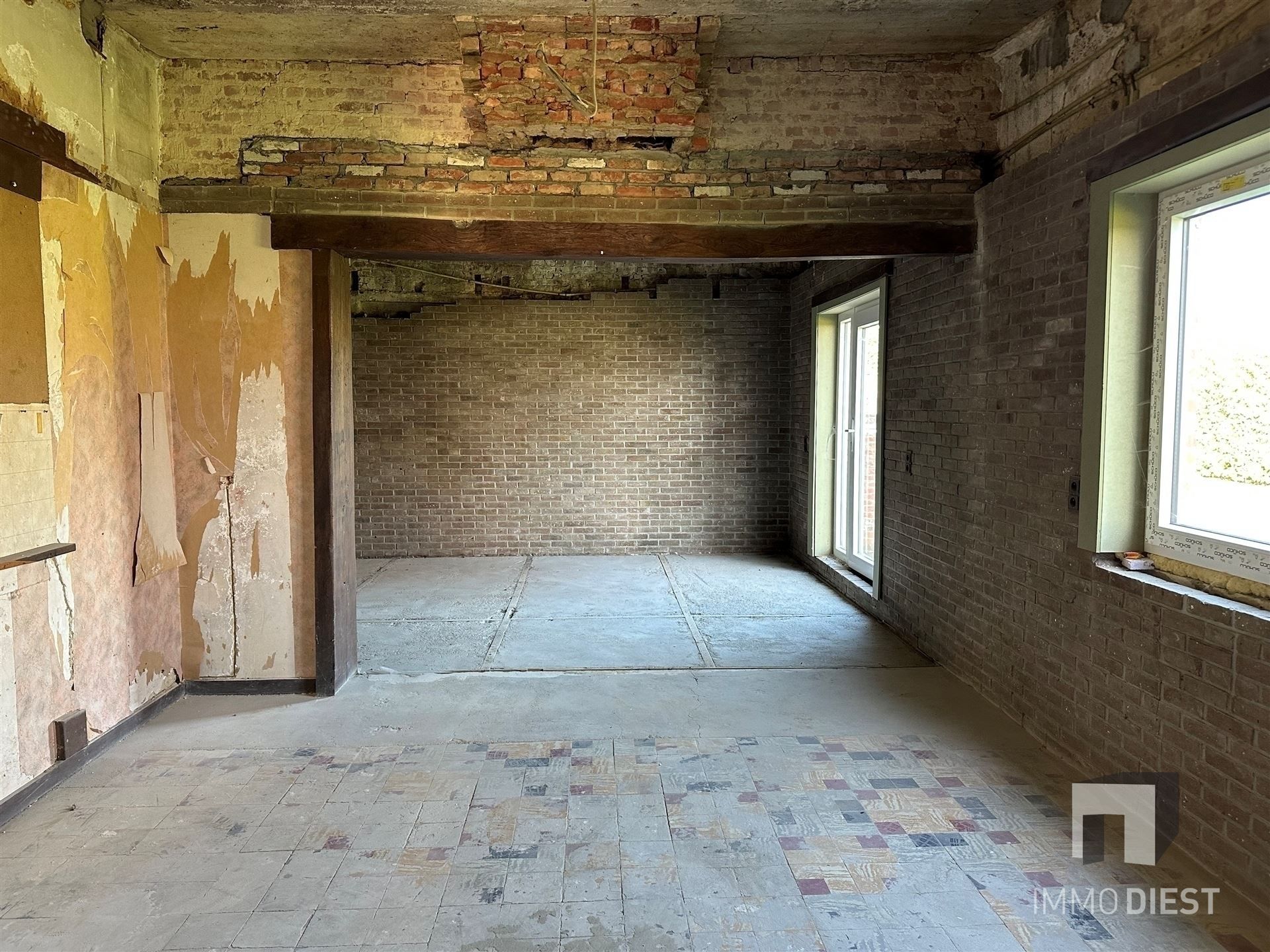 Unieke woning met praktijk en paardenstal op zichtlocatie foto 36