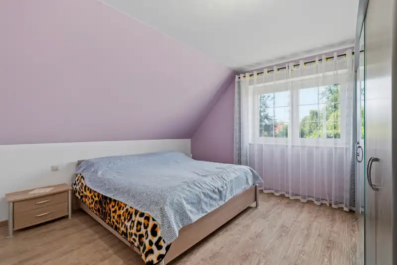 Roeselare- Beitem :  Karaktervolle gezinsvilla met verrassend veel ruimte en hedendaags wooncomfort voorzien van&nbsp; 5 à 6 slpks. foto 11