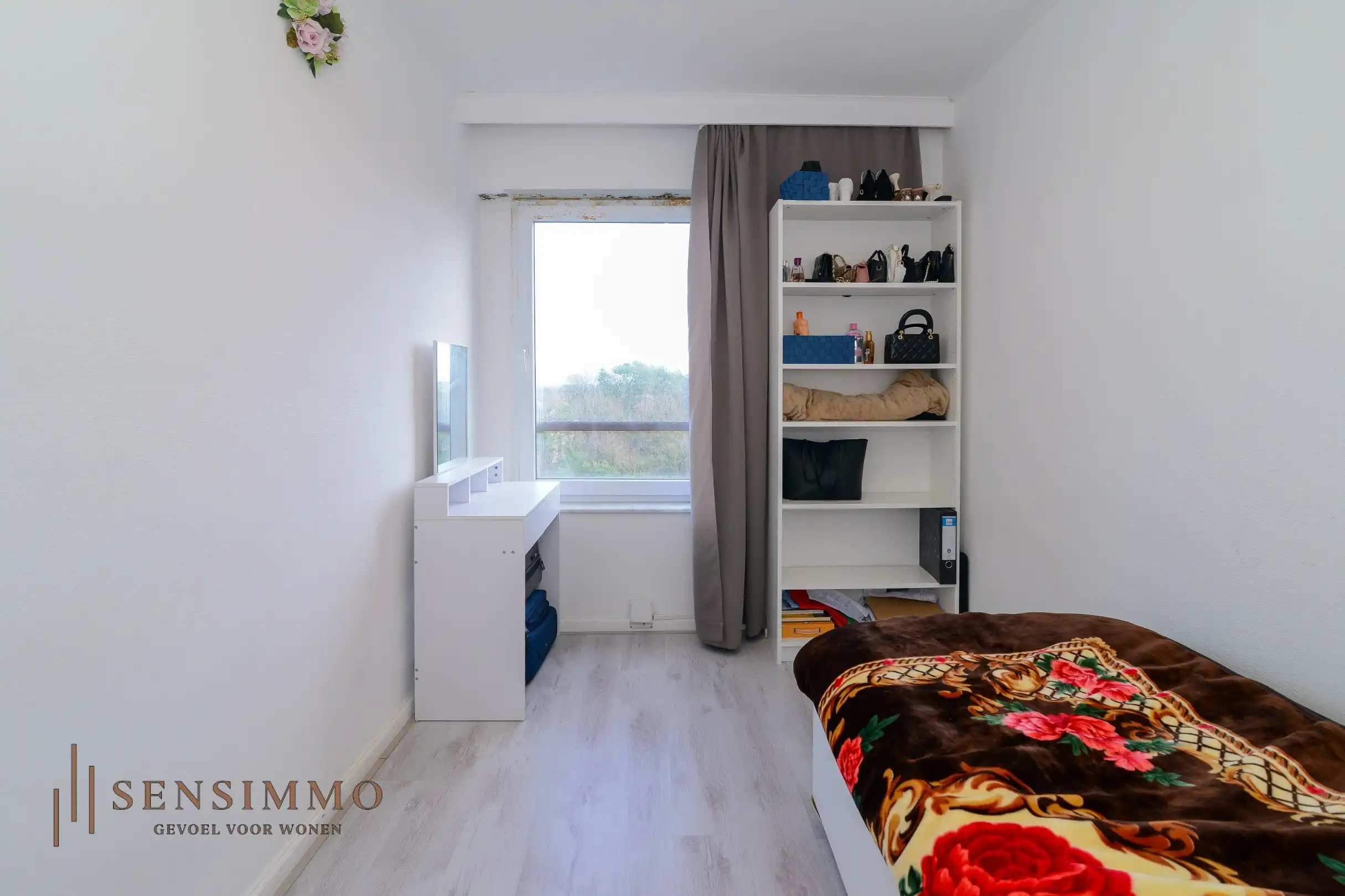 Lichtrijk en ruim 3 slaapkamer appartement vlakbij Genk centrum! foto 11