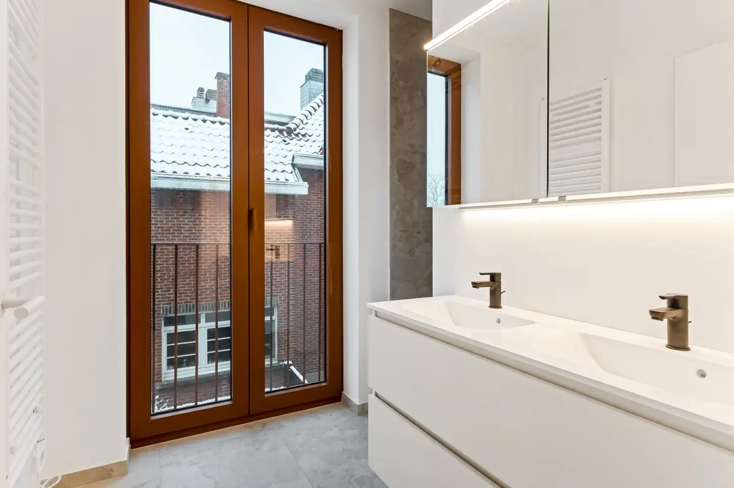 Lichtrijk en energiezuinig appartement met terras in Residentie Bo foto 14