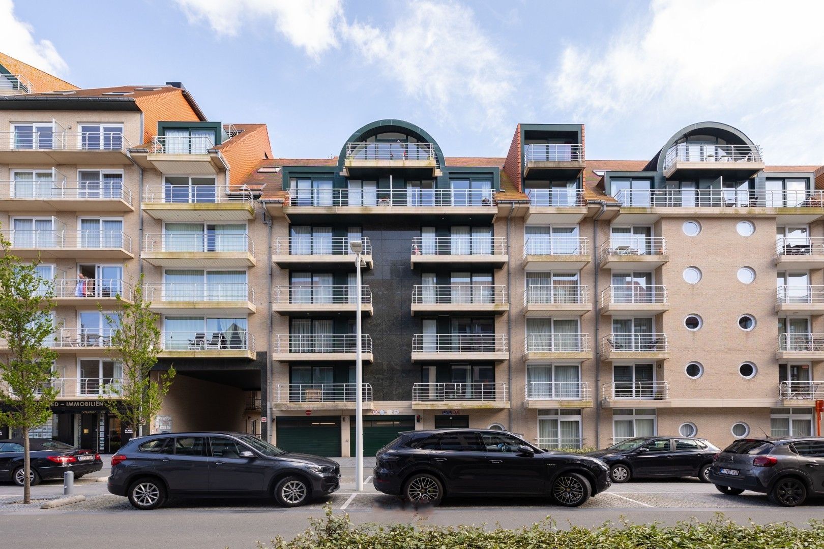 Gemeubeld appartement met terras nabij het strand te Nieuwpoort foto {{pictureIndex}}