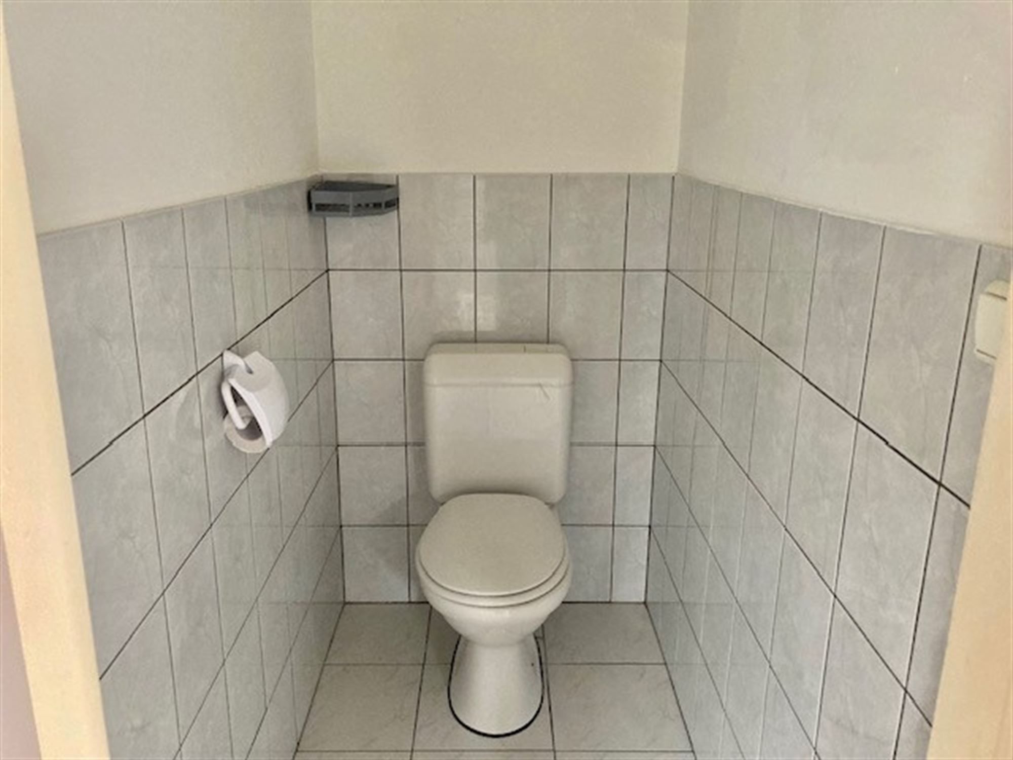 Instapklaar appartement met 2 slpks en garage in centrum  foto 11