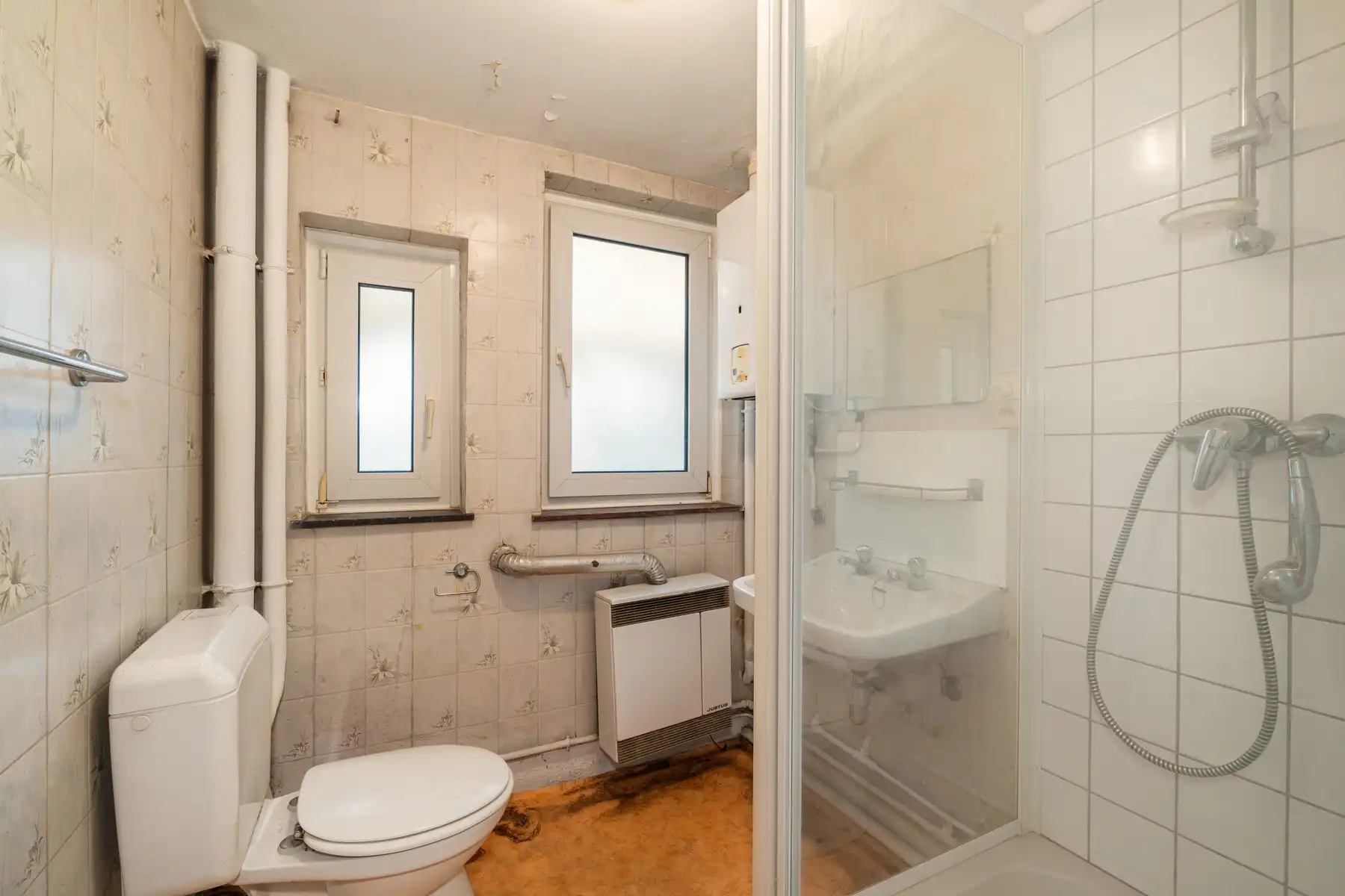 Investeringseigendom met 3 appartementen en tuin foto 9