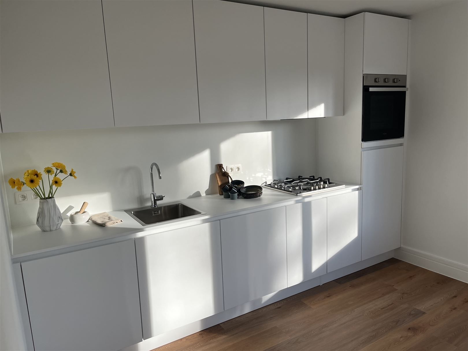 Grondig opgefriste vakantiewoning met grote tuin foto 4