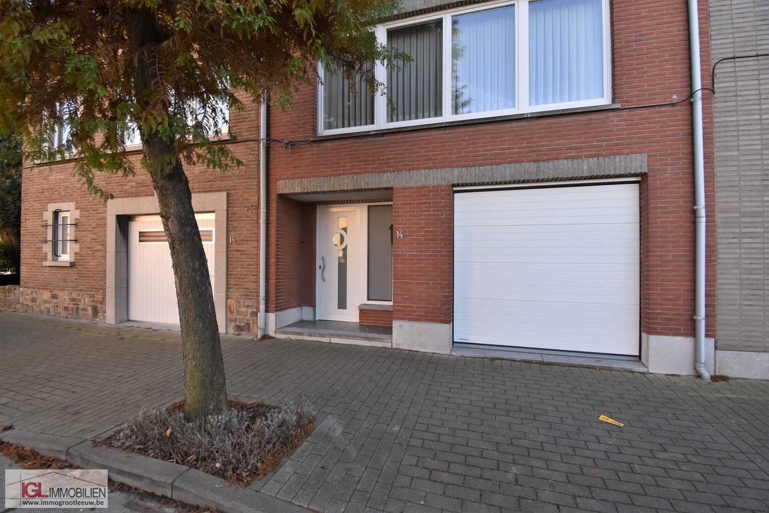 Bel-étage woning met garage zonnige tuin foto 2