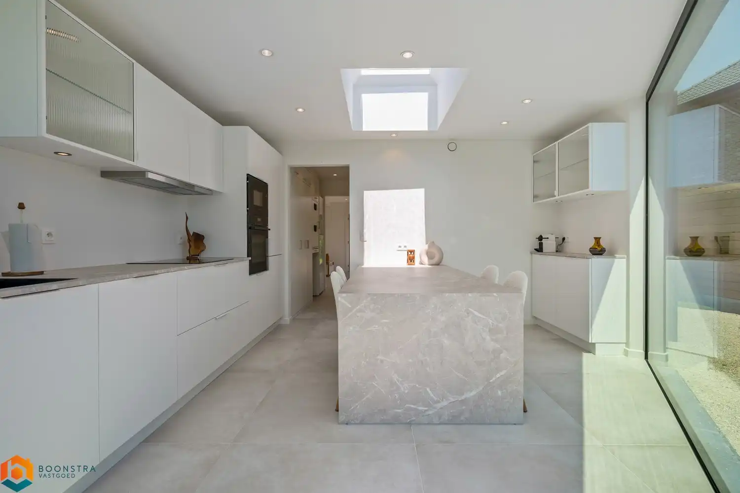 Prachtig vernieuwde bungalow te Schriek foto 12