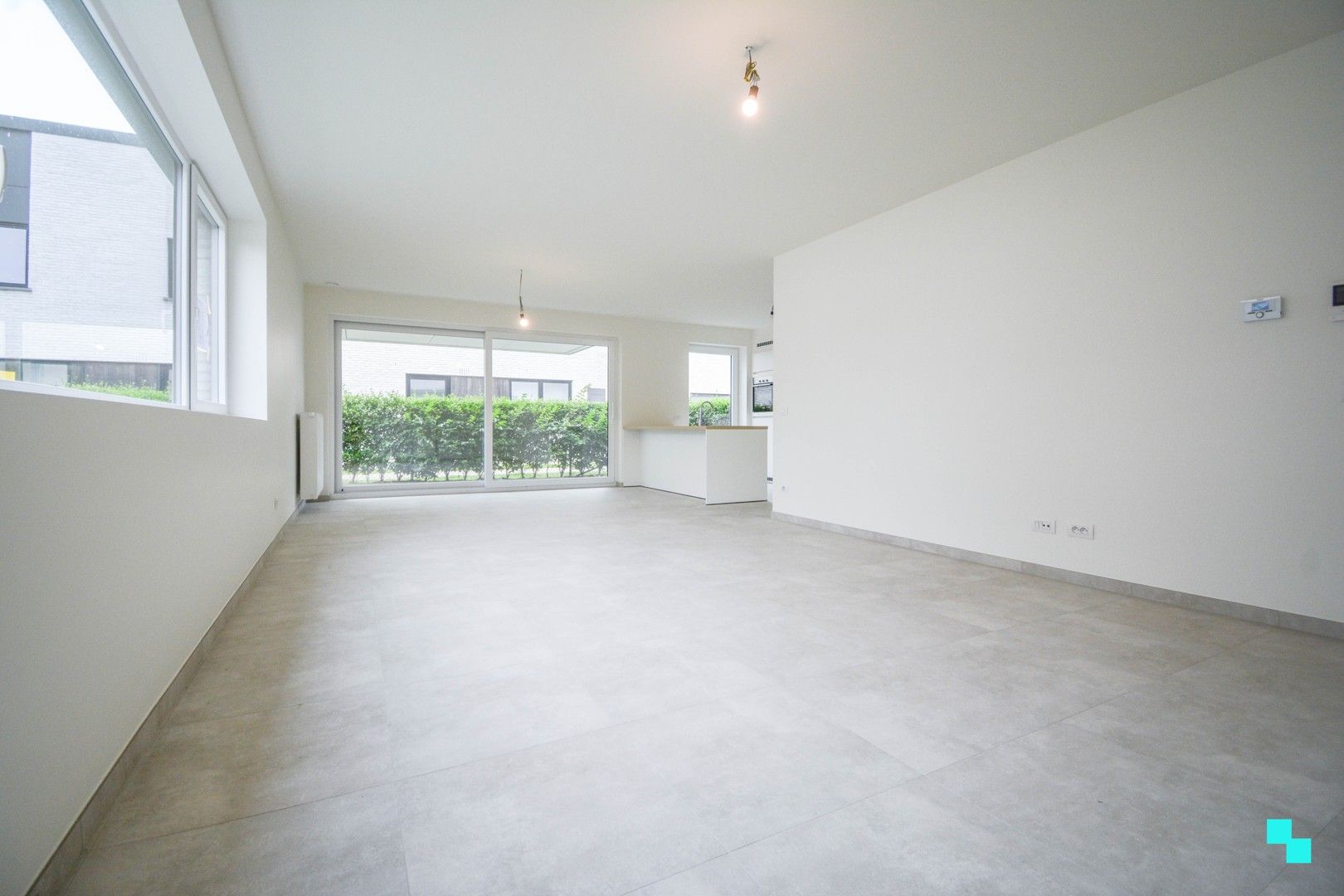 Gelijkvloers nieuwbouw appartement in dorpskern Gits foto 3
