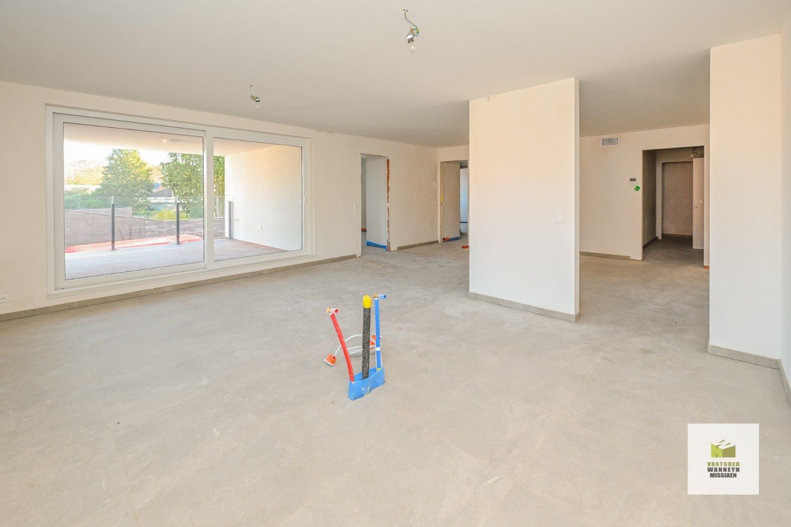Ruim en luxueus 3-slpk appartement met 24m2 terras met zicht op het gemeentehuis foto 10
