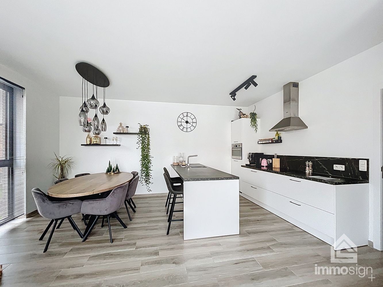 Modern en energiezuinig appartement met 2 slaapkamers en een terras van 15 m² in het geliefde Sint-Michielspark te Bree! foto 5