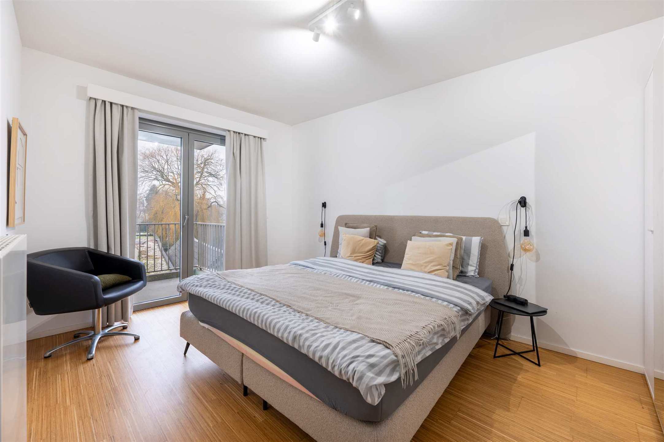 Modern & trendy appartement incl. garage foto 5
