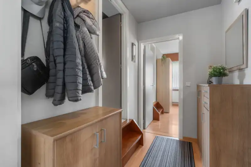 --- NIEUW --- Gunstig gelegen lichtrijk appartement met 2 slaapkamers + 1 autostaanplaats. foto 12