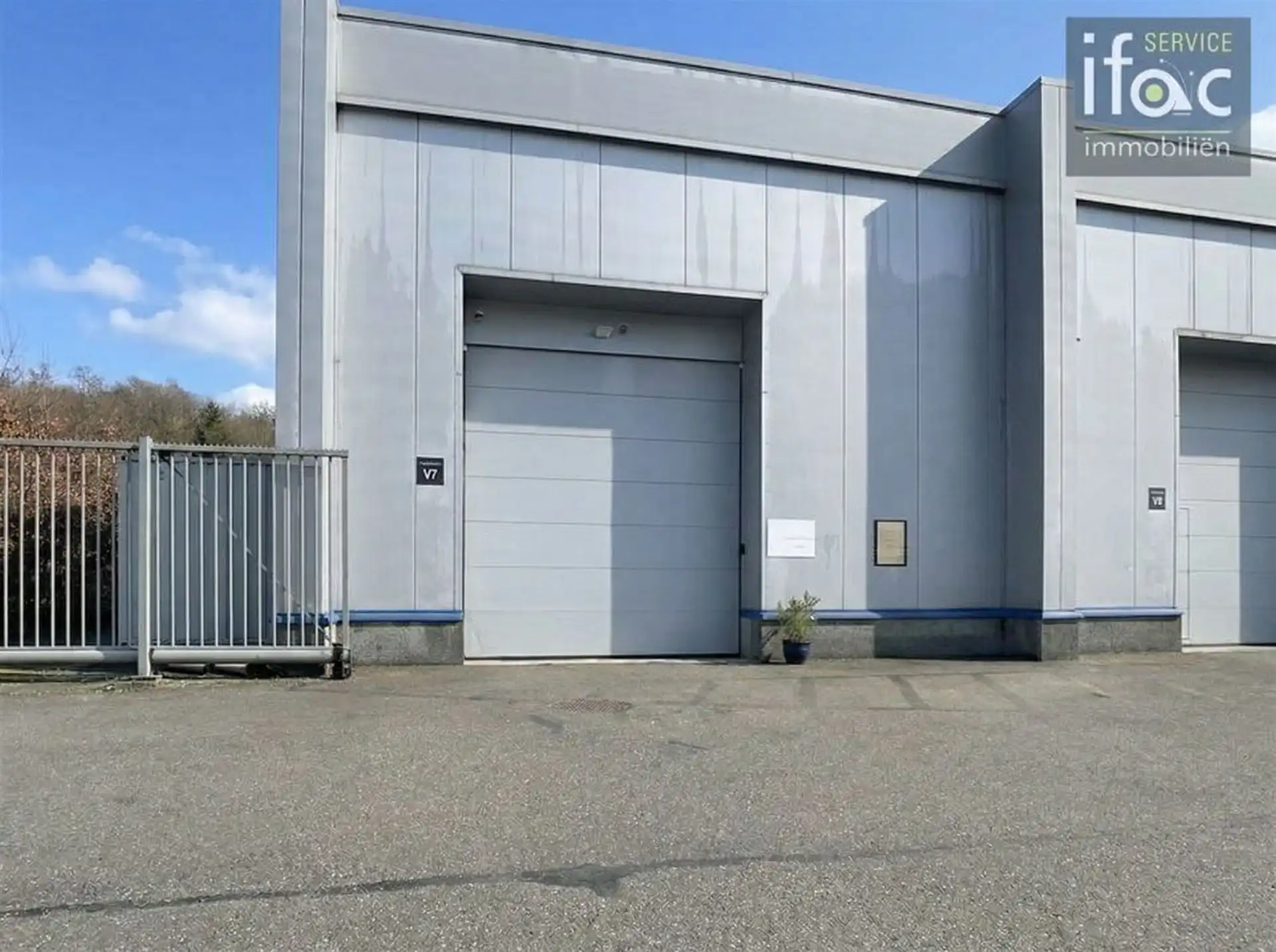 Ruime loods met kantoor, keuken en sanitair foto 27