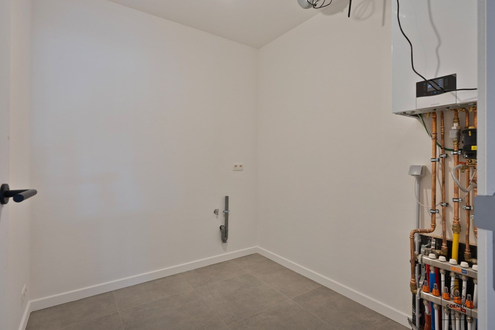 Prachtig, volledig gerenoveerde woning met 3 slaapkamers op een toplocatie te Turnhout! foto 9