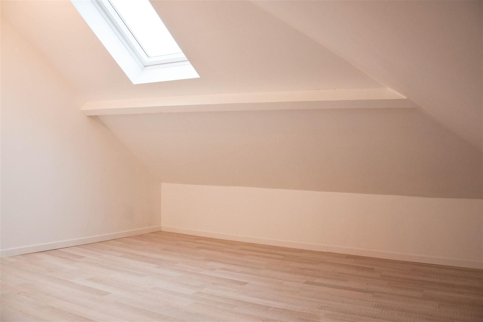 Gerenoveerd instapklaar duplex appartement in het centrum van de stad foto 17