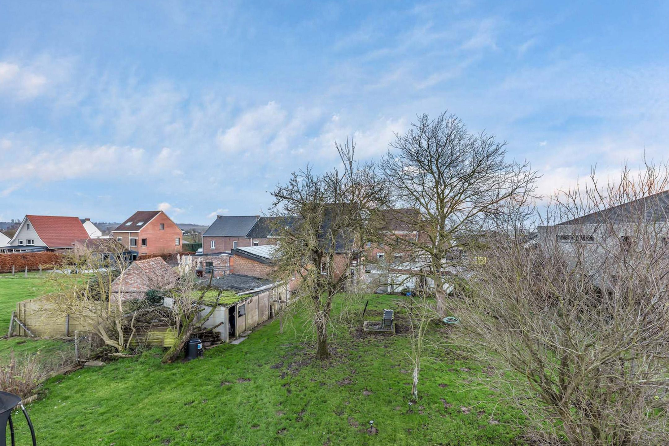 Energiezuinige woning met grote tuin en zonnepanelen foto 19