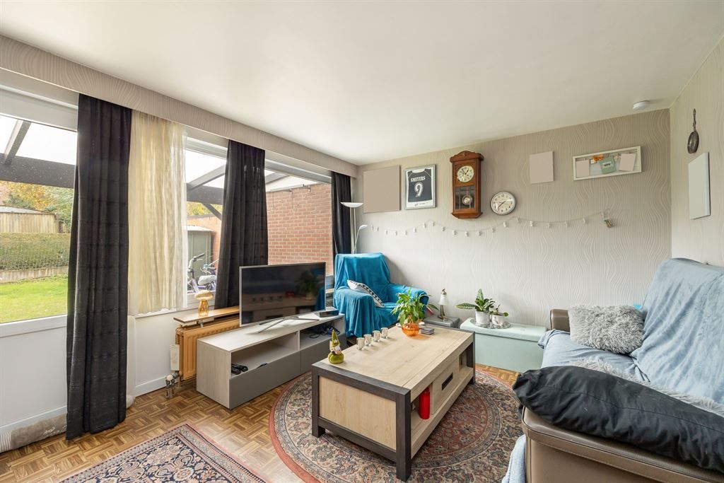 Op te frissen woning in rustige woonwijk! foto 7