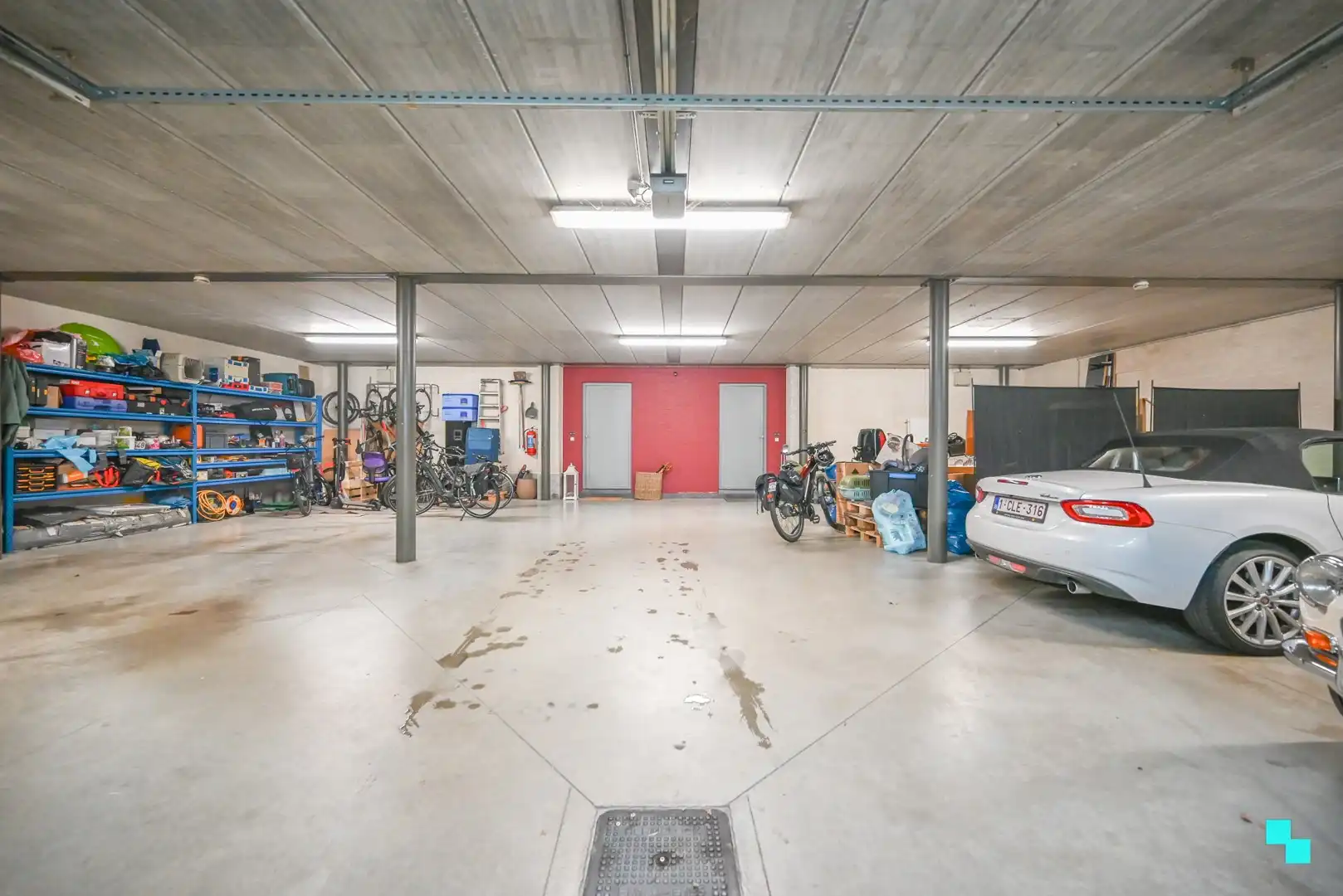 Verrassend ruim duplex appartement in Ooigem foto 23