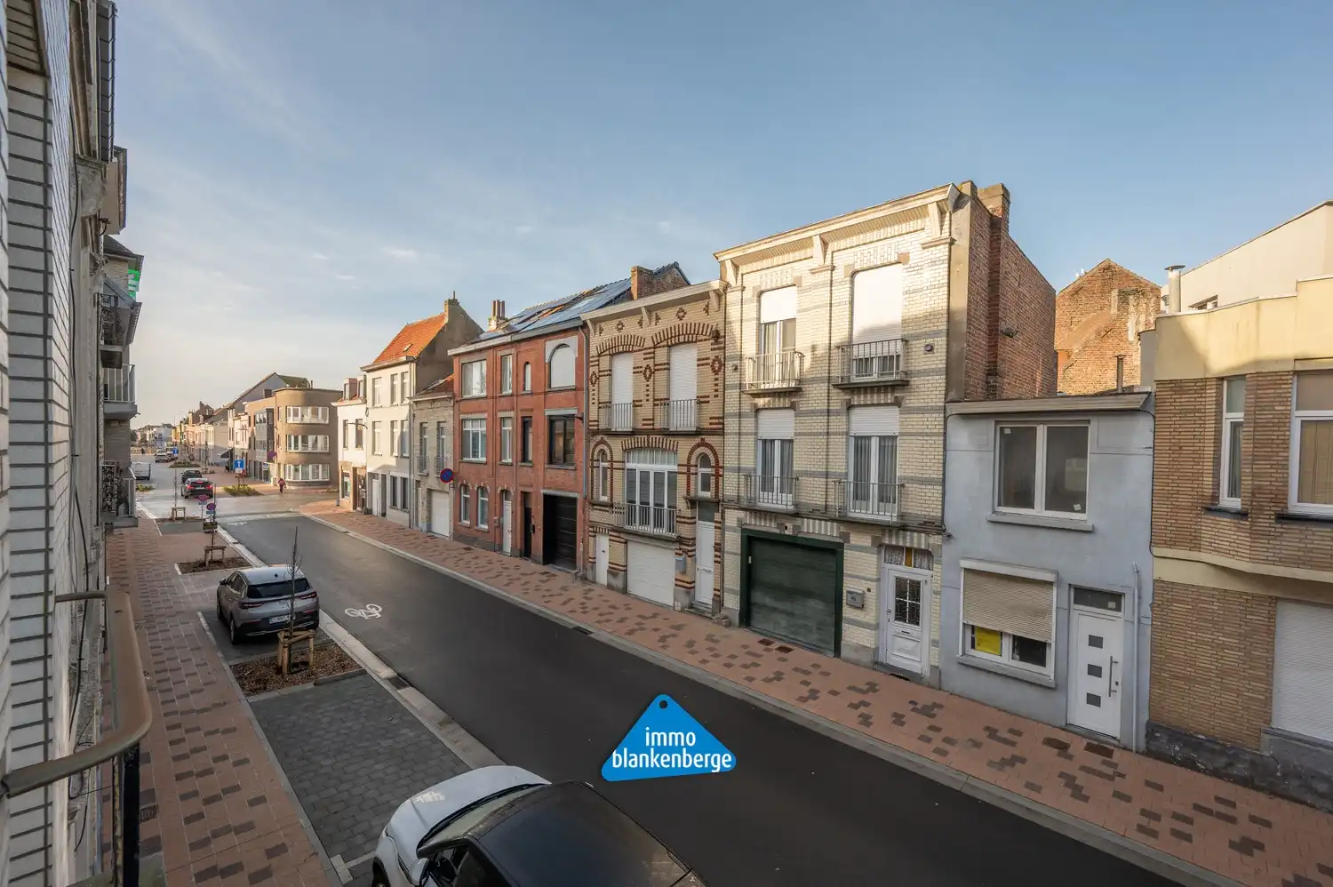Grote gezinswoning met tuin en 7 slaapkamers nabij centrum en zee foto 30