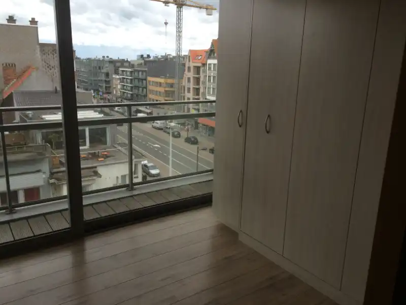 Hoekappartement met zijdelings zicht op zee foto 5