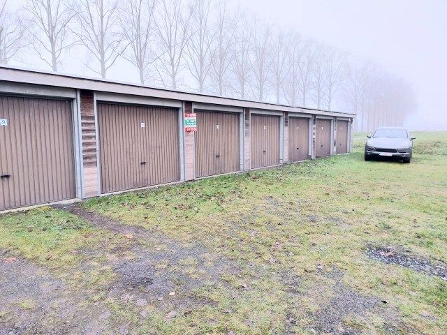 Garage te huur Baron Ruzettelaan 198 - - 8310 Assebroek