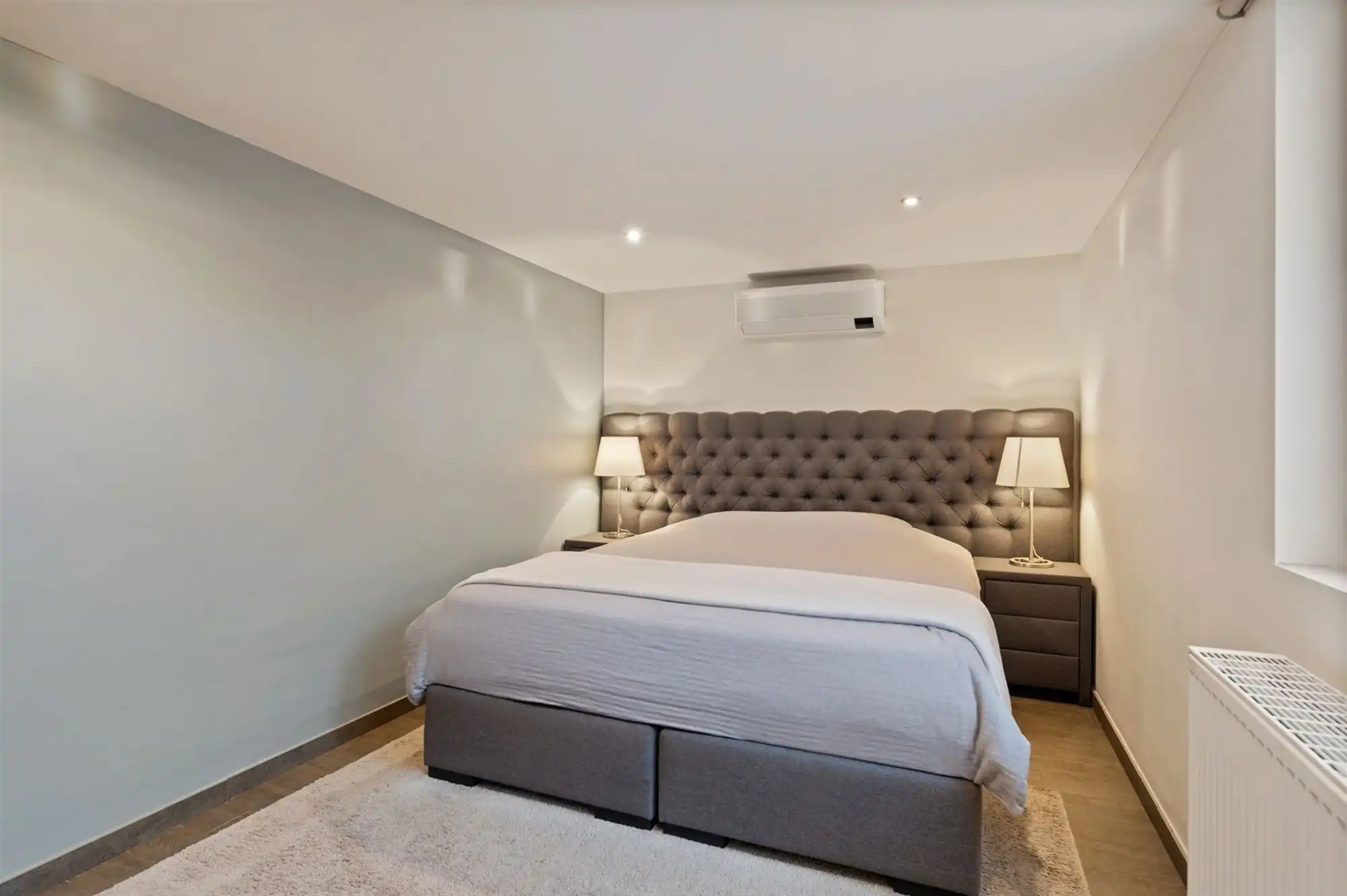 INSTAPKLARE GELIJKVLOERSE WONING MET RUIME GARAGE OP 2191M2 foto 10