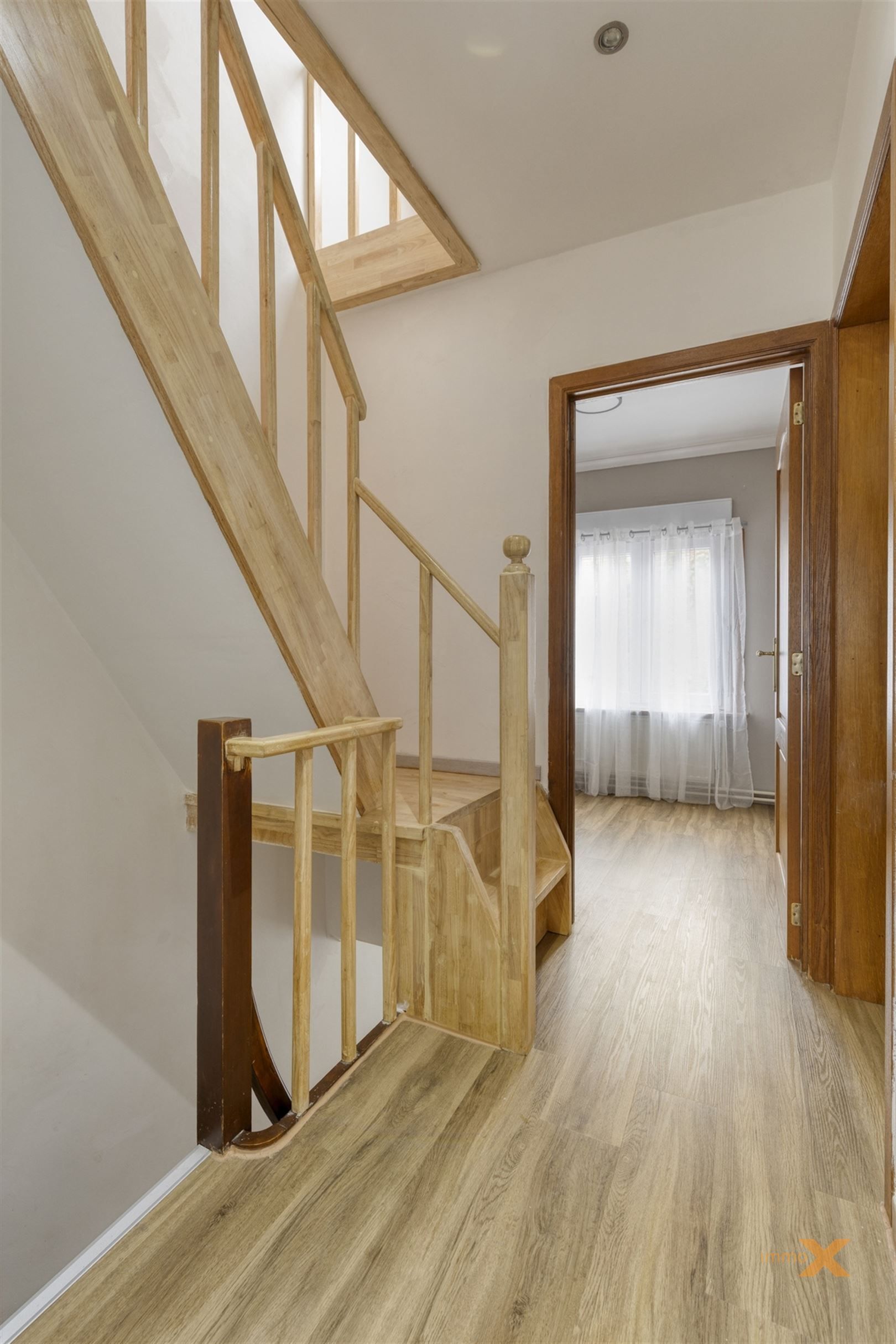 INSTAPKLARE GEZELLIGE WONING foto 14