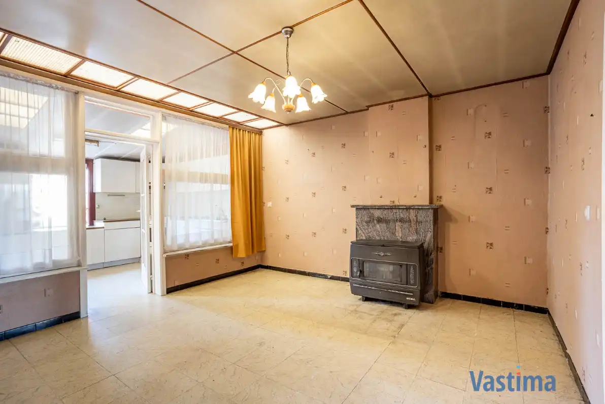 Te renoveren woning met 3 slaapkamers en tuin foto 4