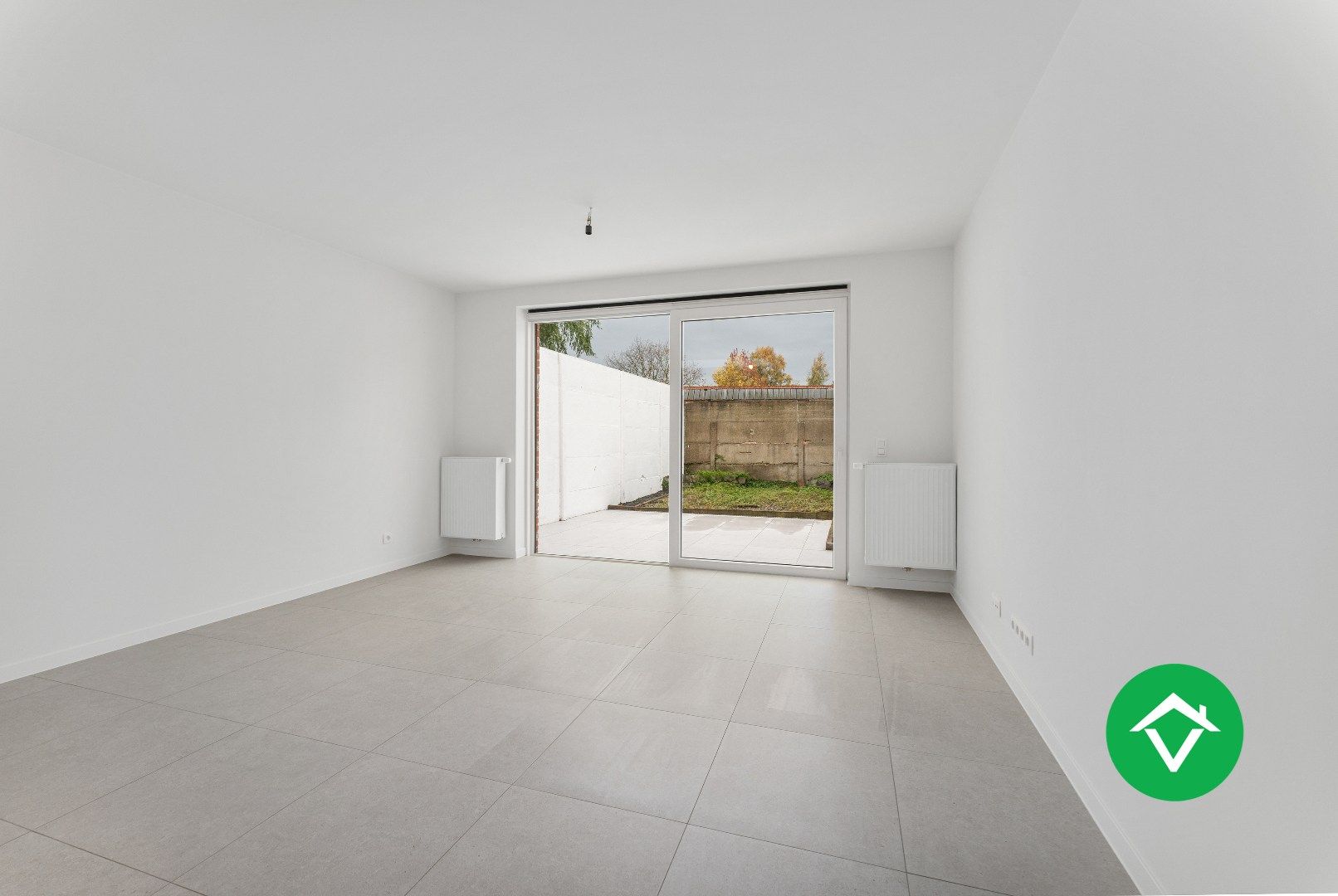 Rijwoning met 4 slaapkamers en stadstuin op centrale ligging te Roeselare foto 8