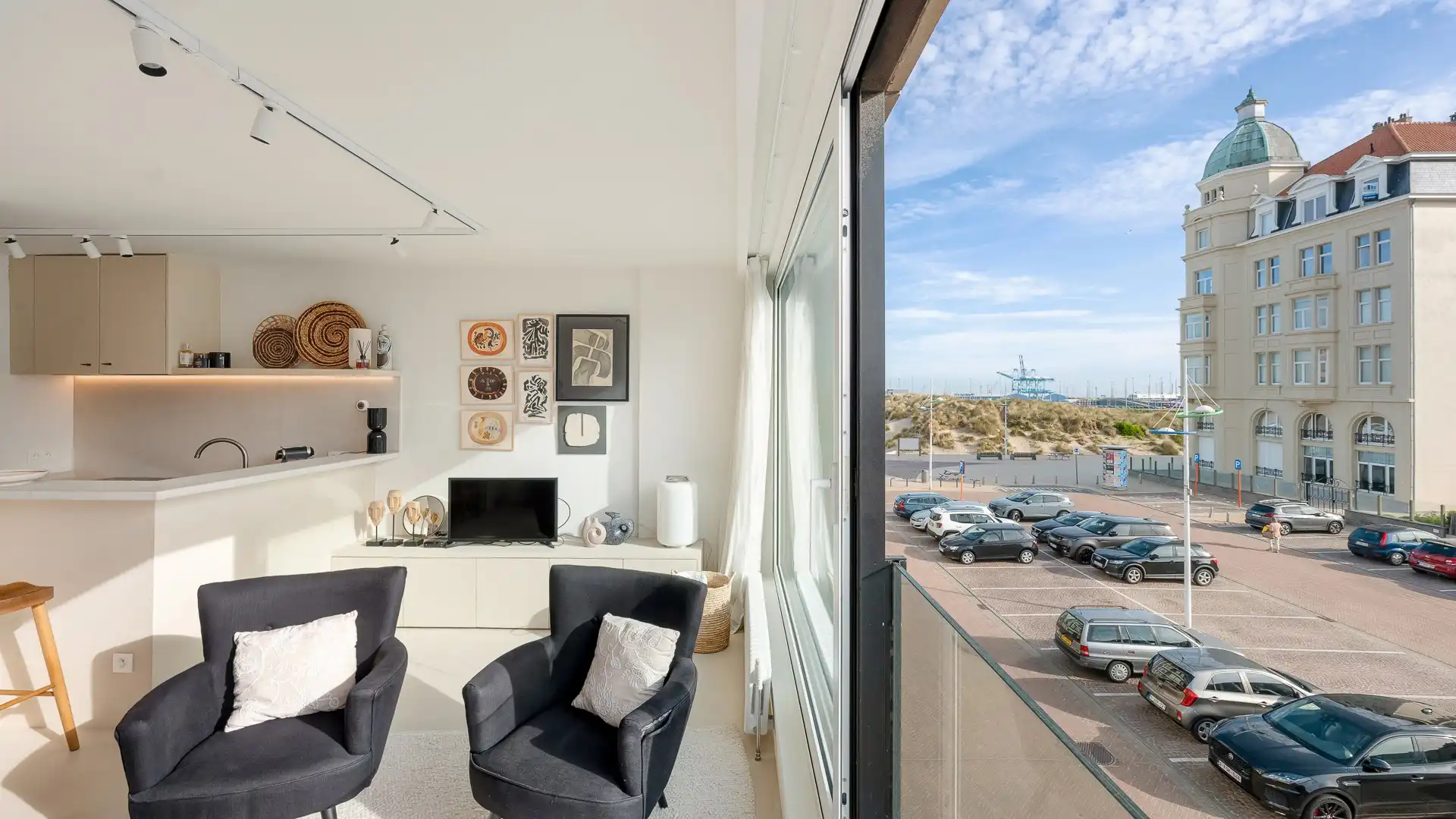 Prachtig vernieuwd appartement te Zeebrugge foto 3