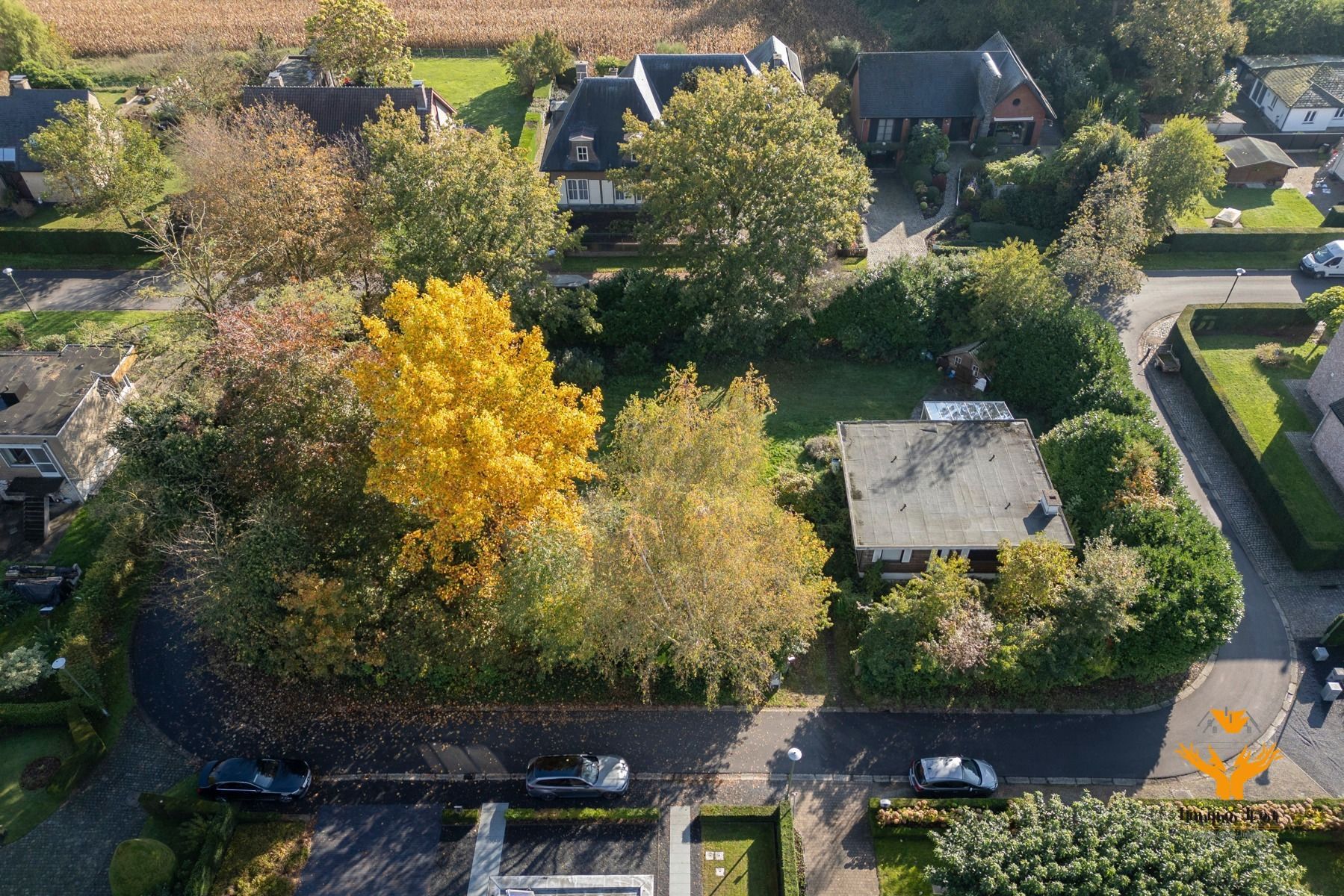 Groot perceel bouwgrond in residentiële woonwijk voor OB foto 8